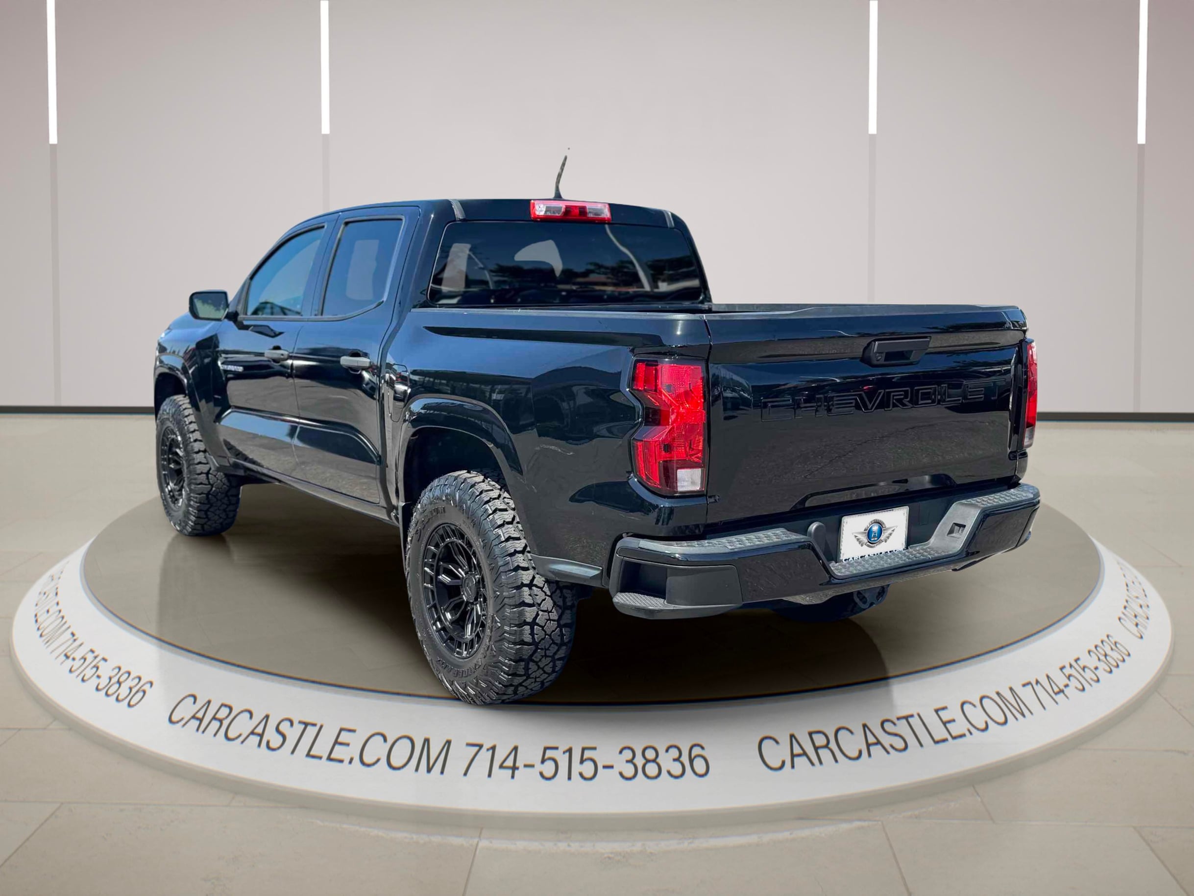 Chevrolet Colorado photo 3
