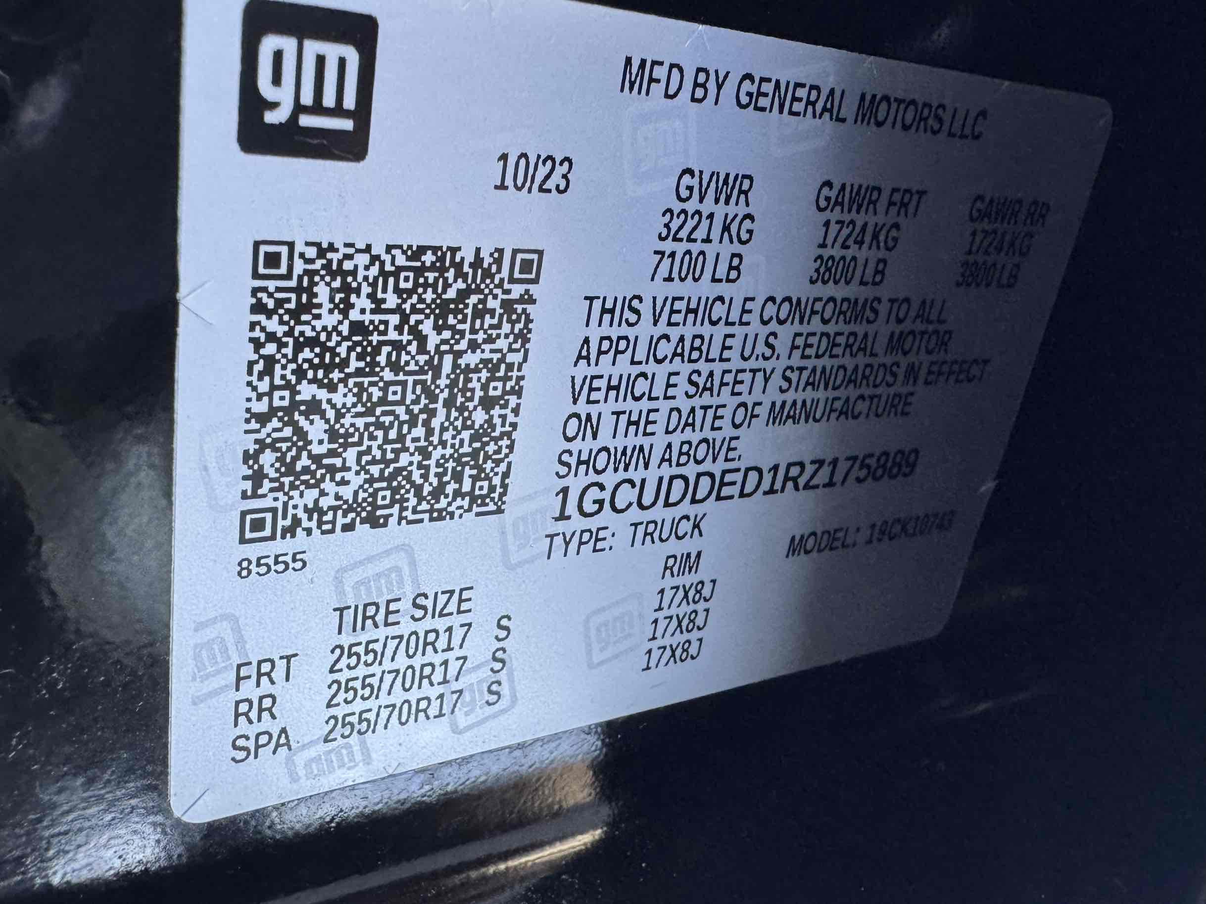 Chevrolet Silverado photo 21