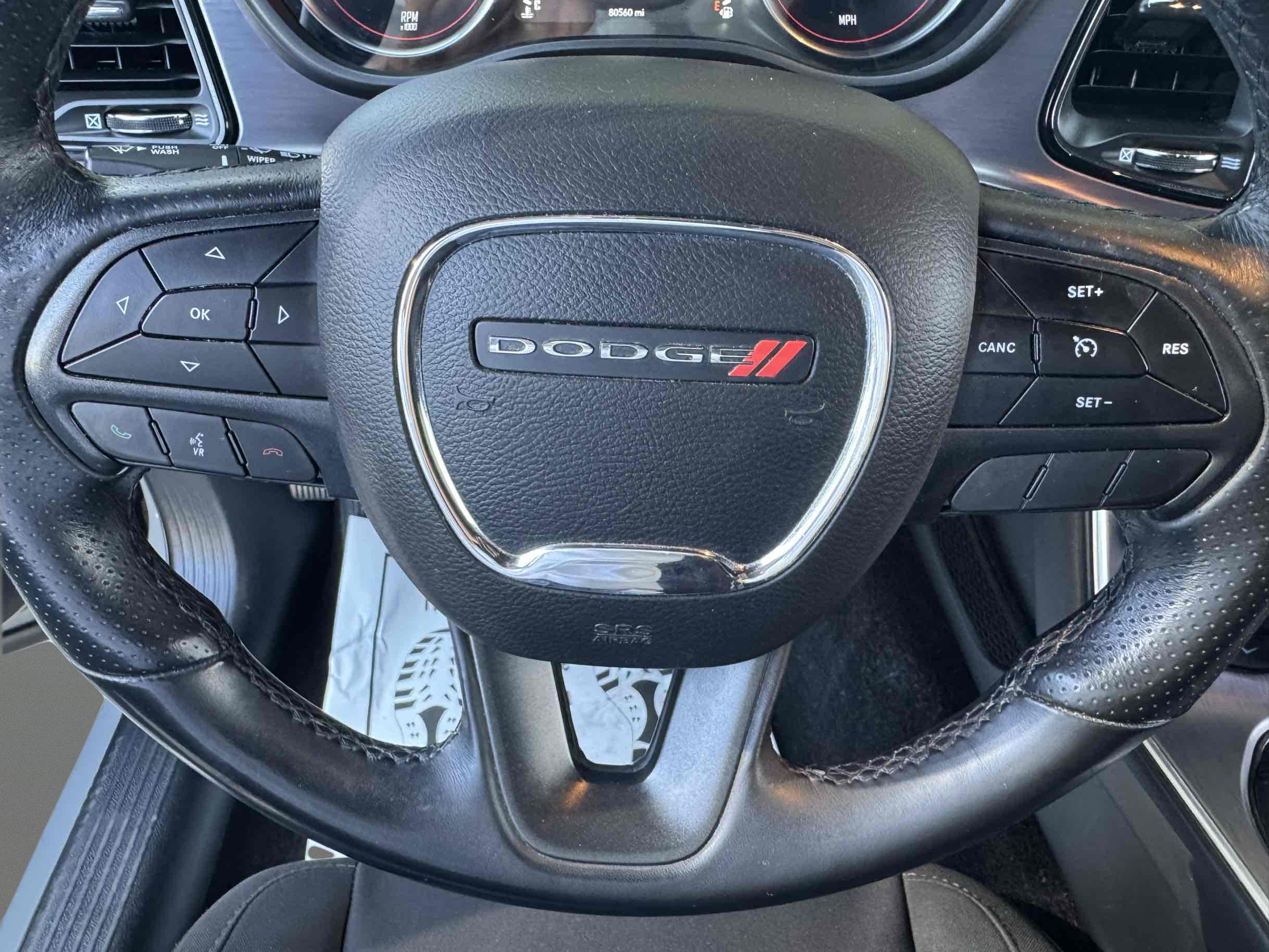 Dodge Challenger photo 16