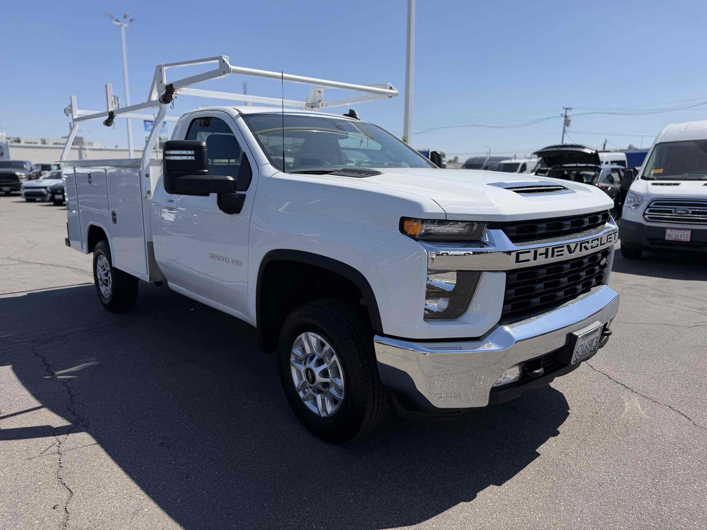 Chevrolet Silverado photo 9