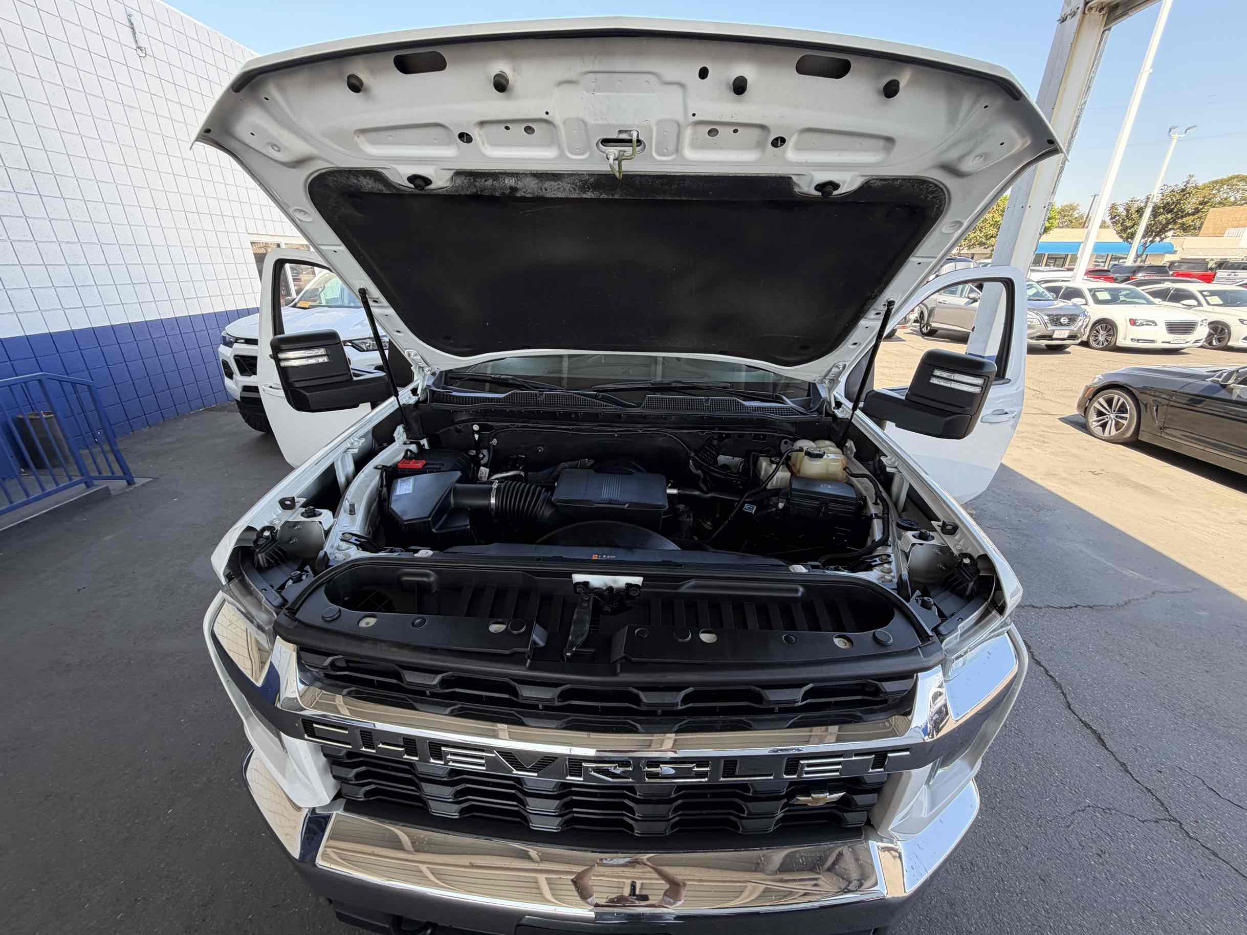 Chevrolet Silverado photo 21