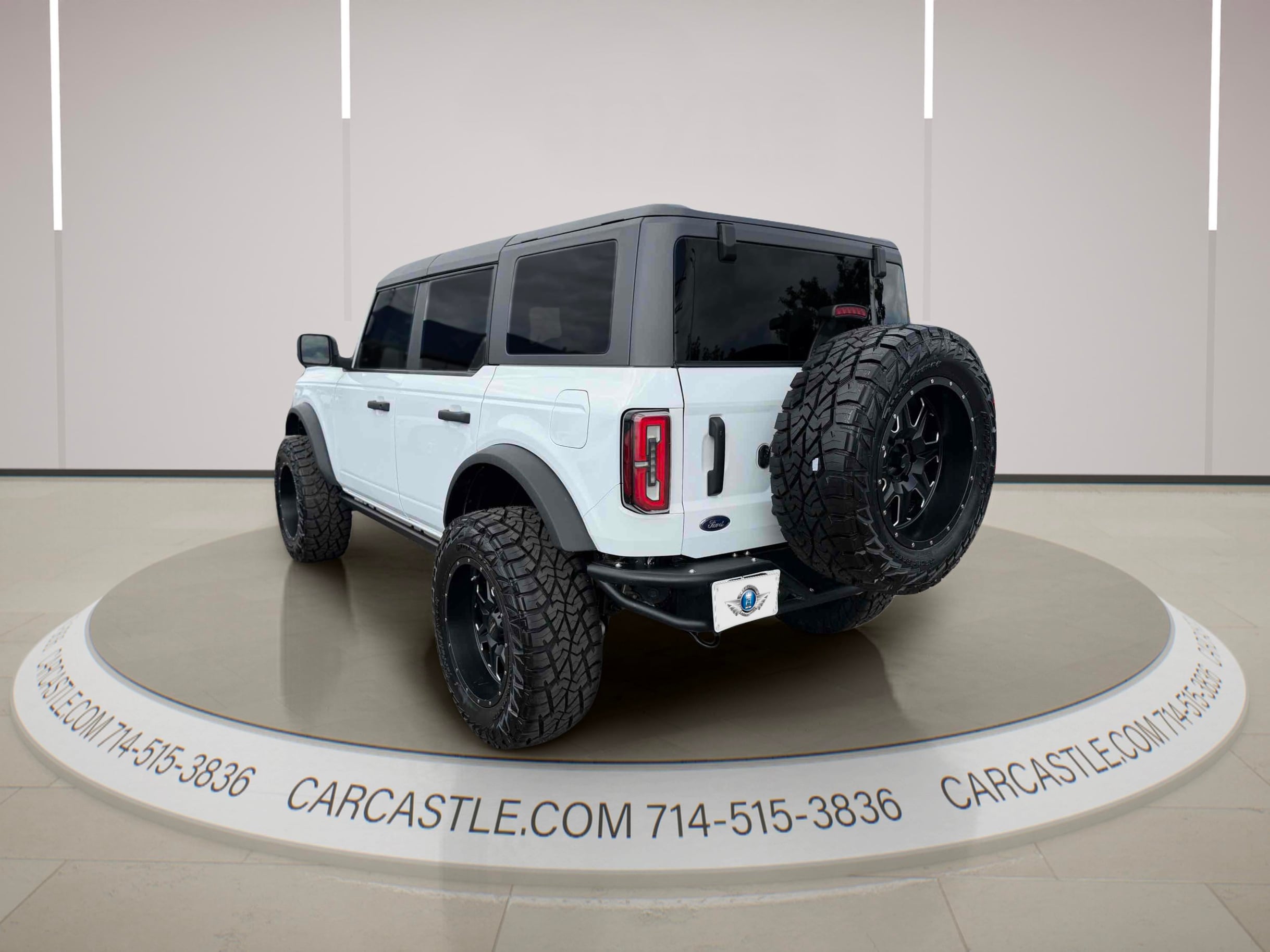 Ford Bronco photo 4