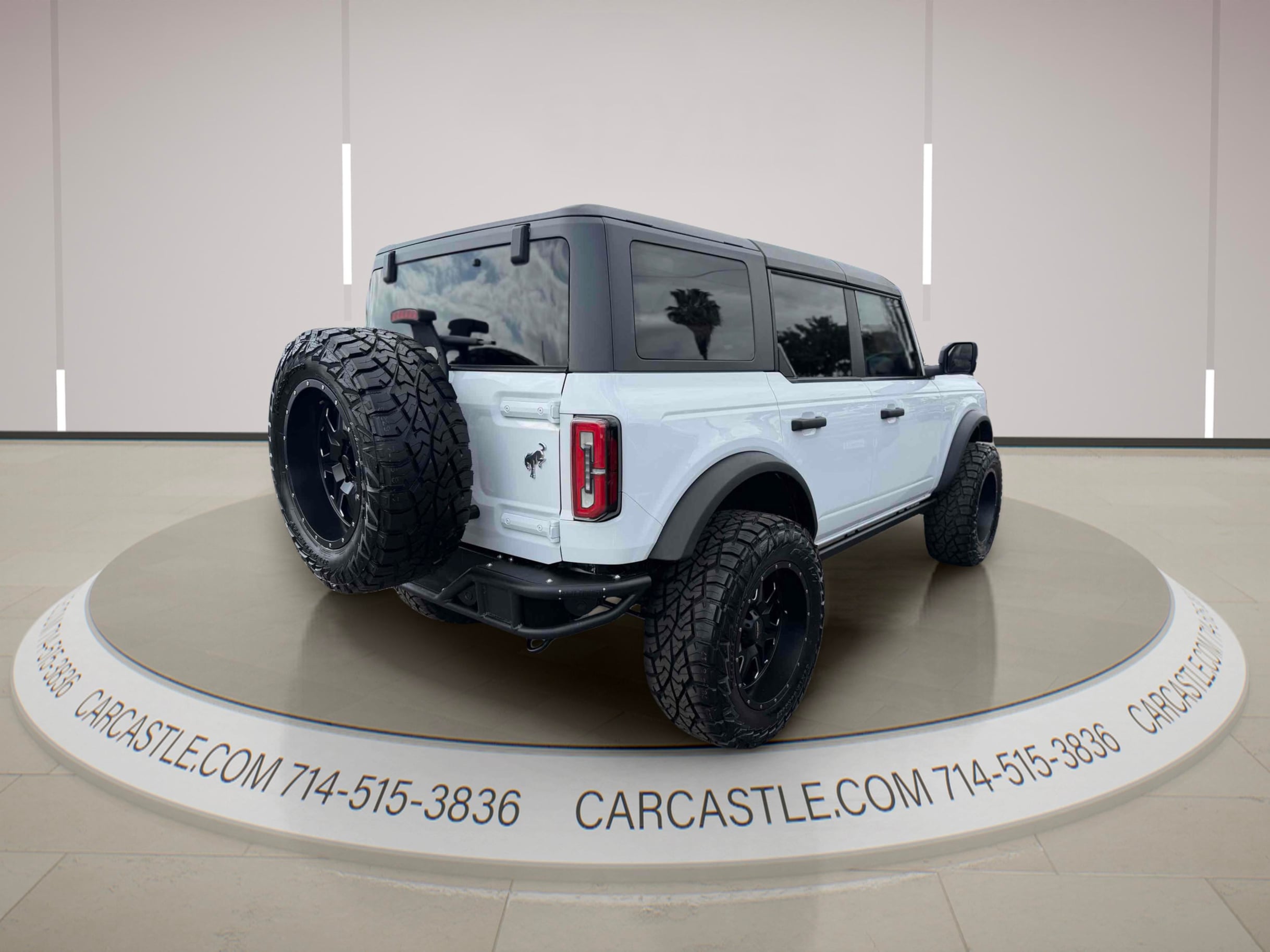 Ford Bronco photo 6