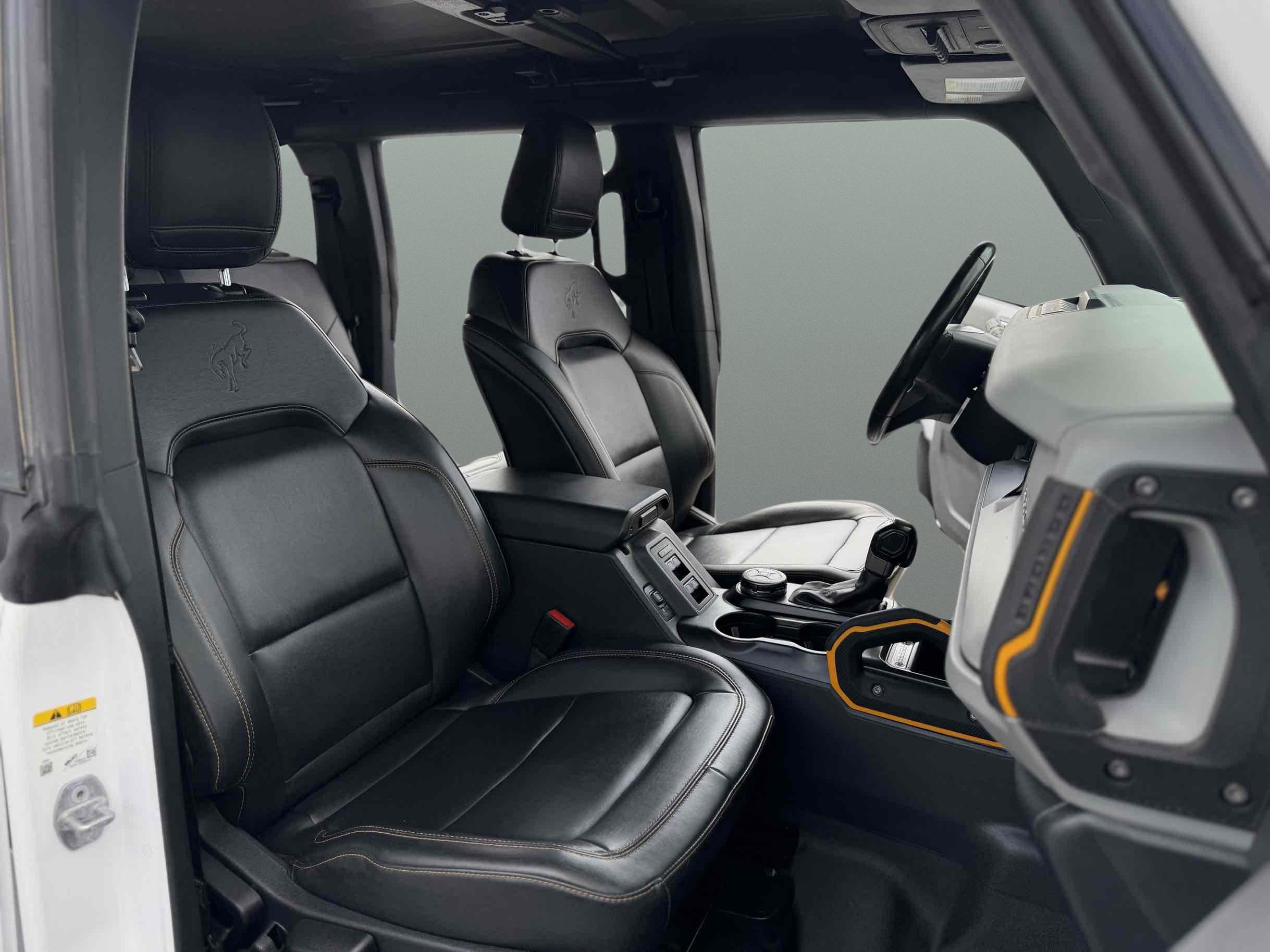 Ford Bronco photo 16