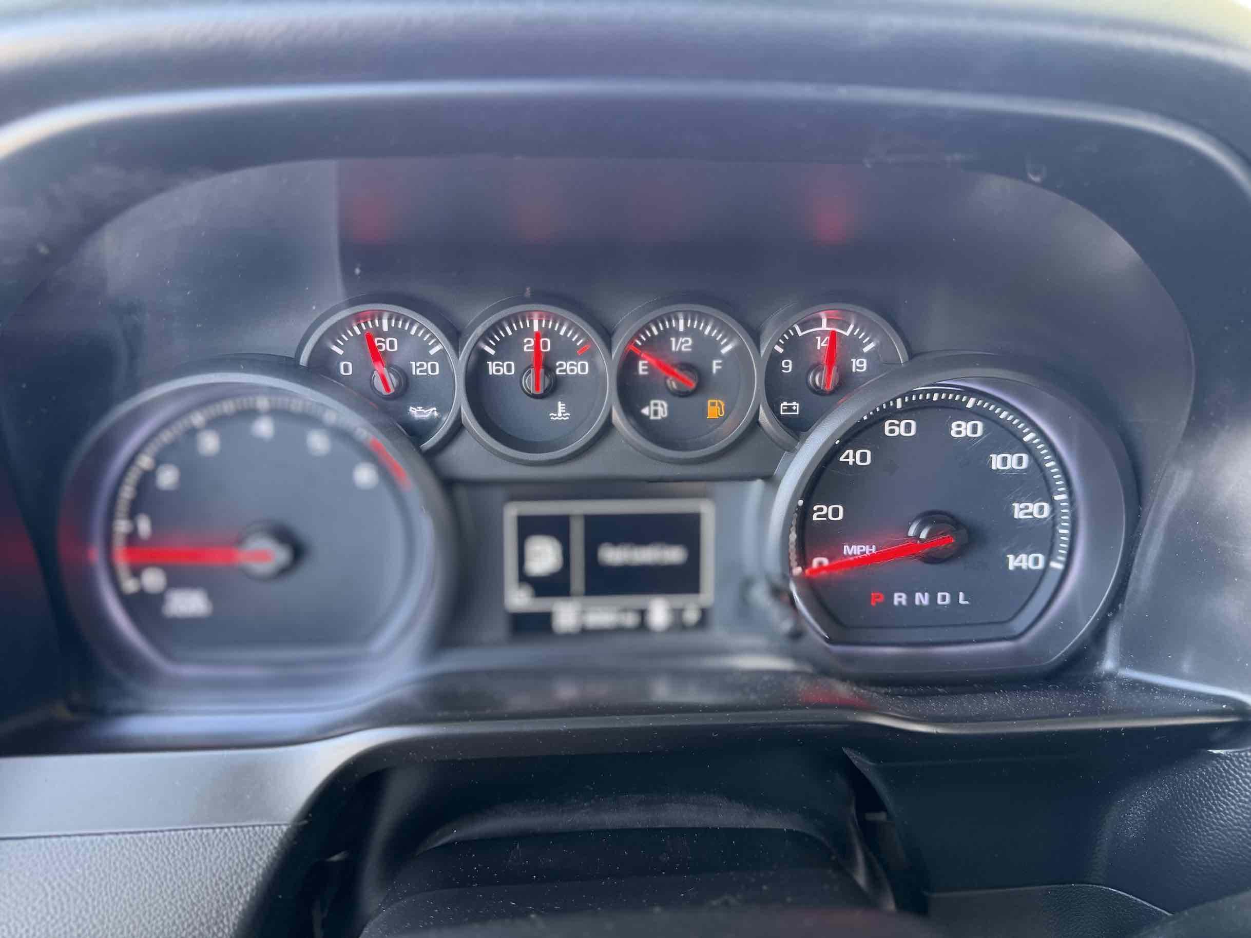 Chevrolet Silverado photo 16