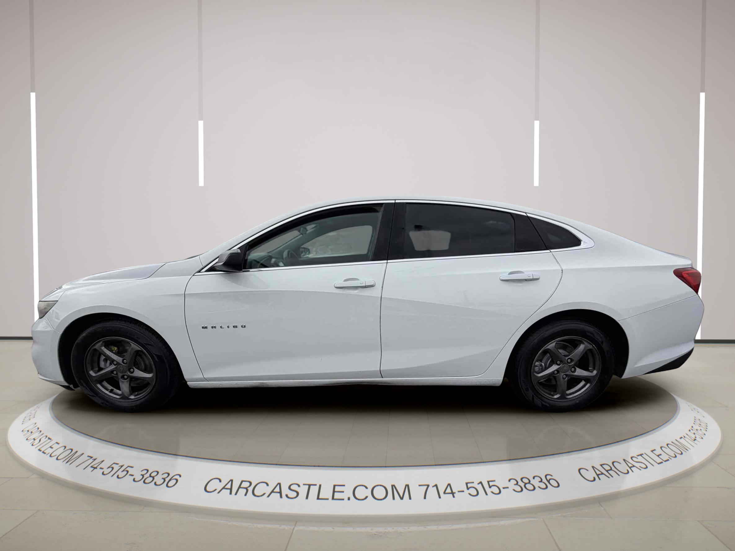 Chevrolet Malibu photo 2