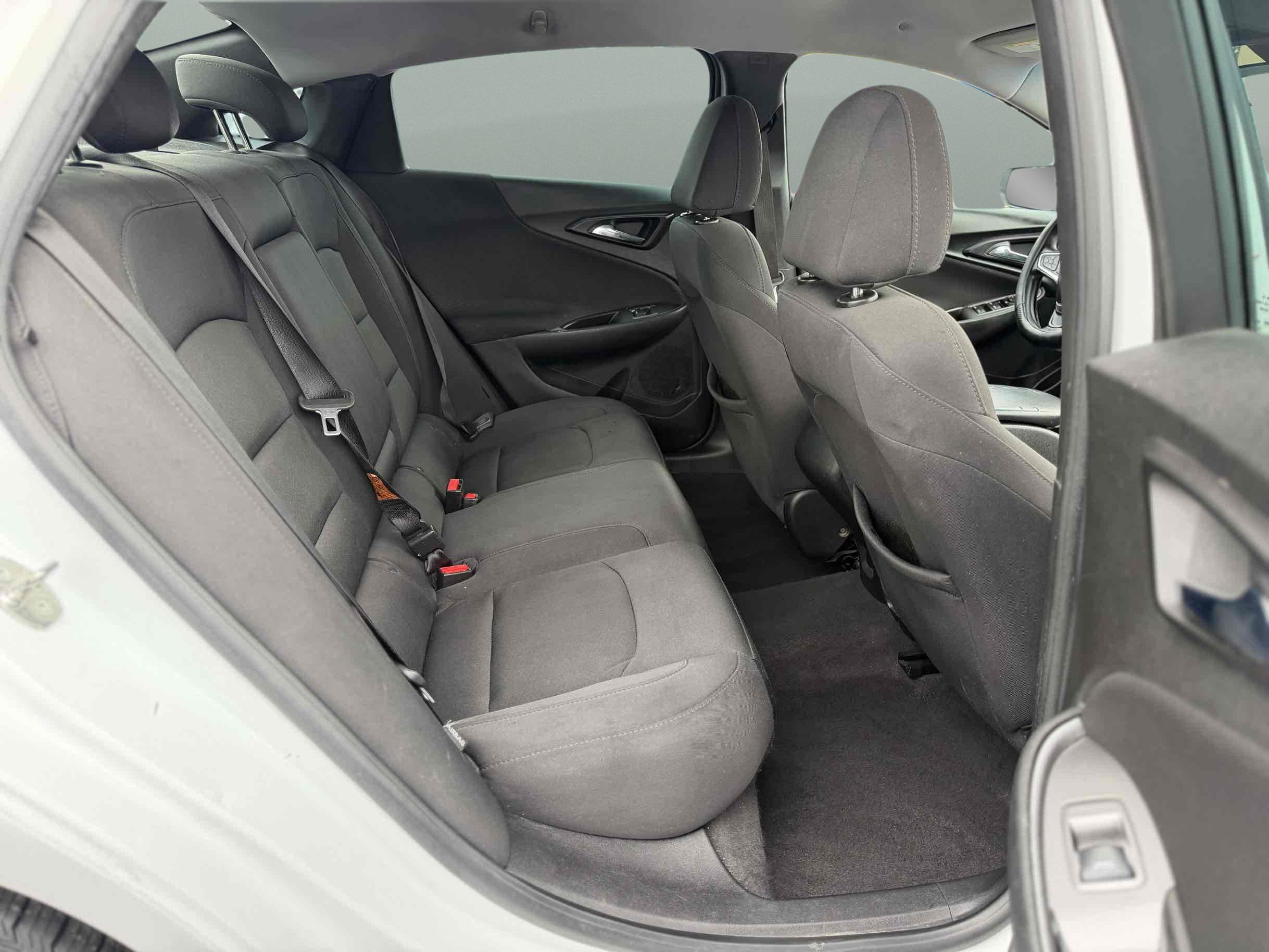 Chevrolet Malibu photo 13