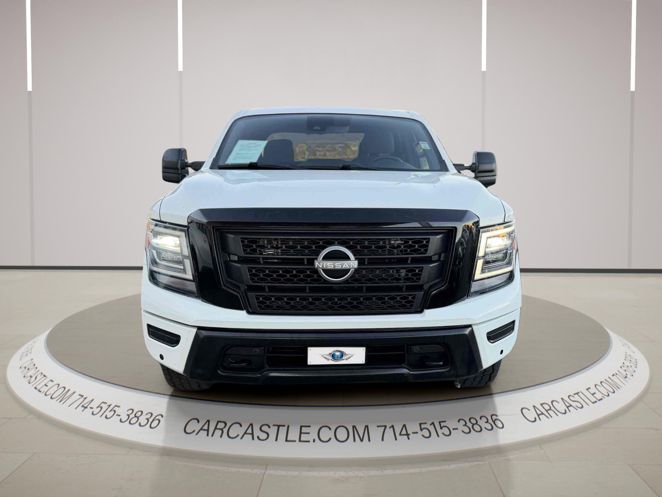 Nissan Titan photo 8