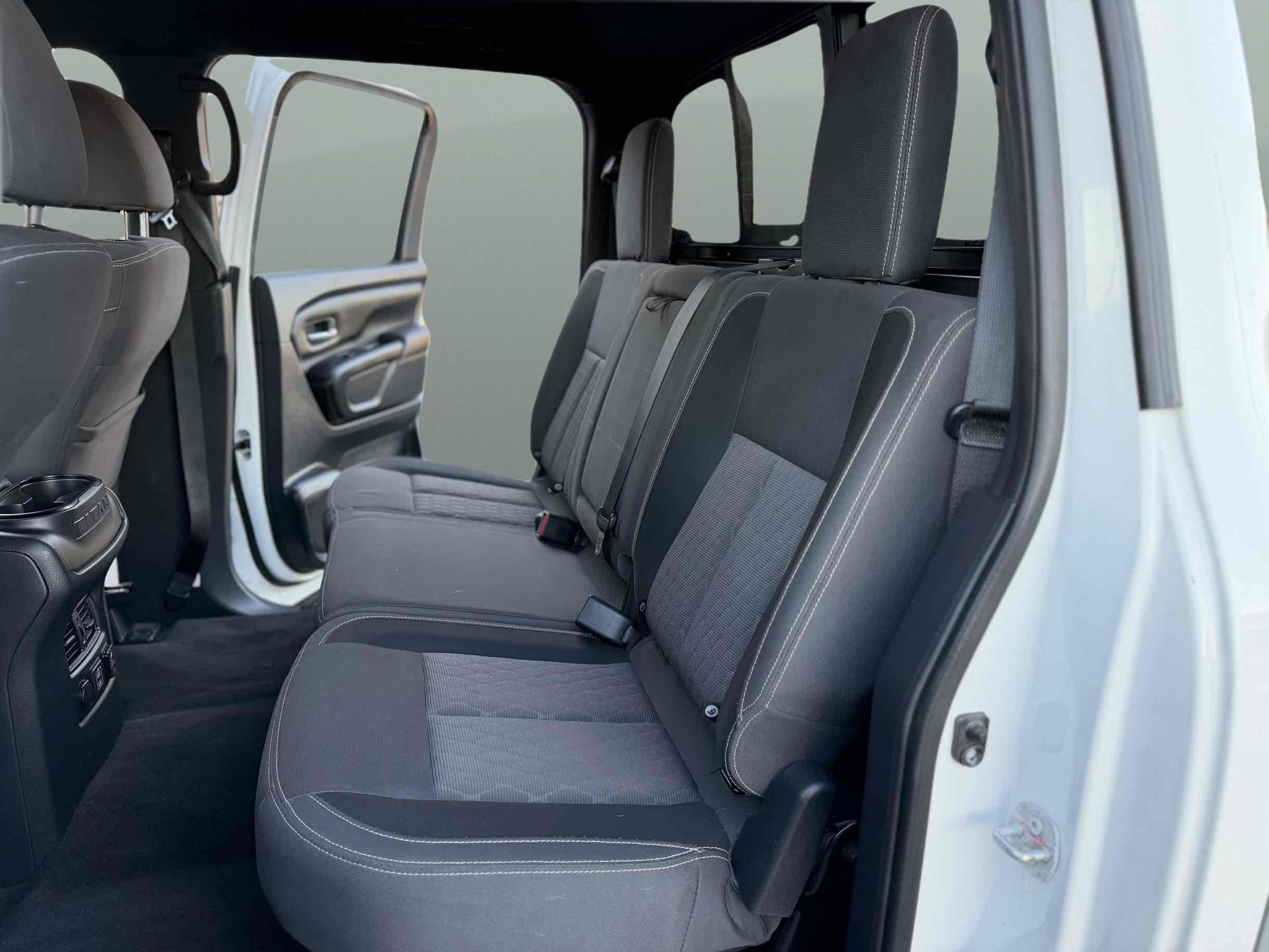Nissan Titan photo 11