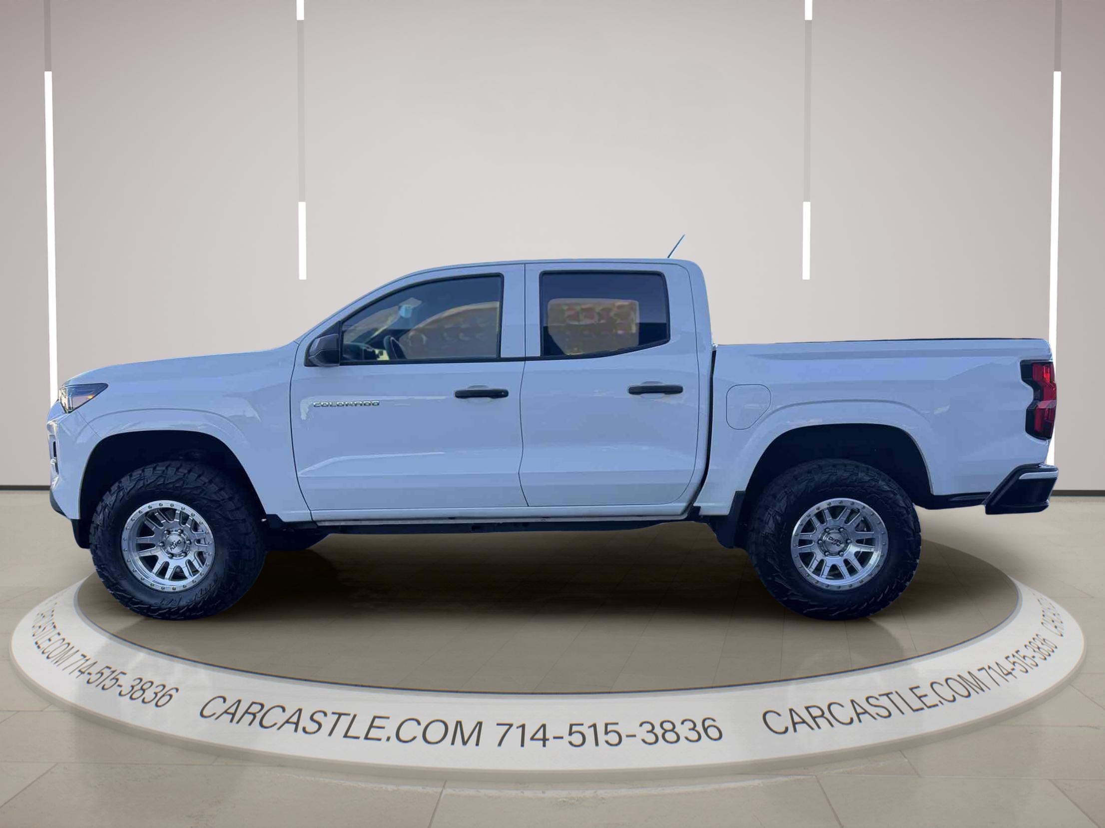 Chevrolet Colorado photo 2