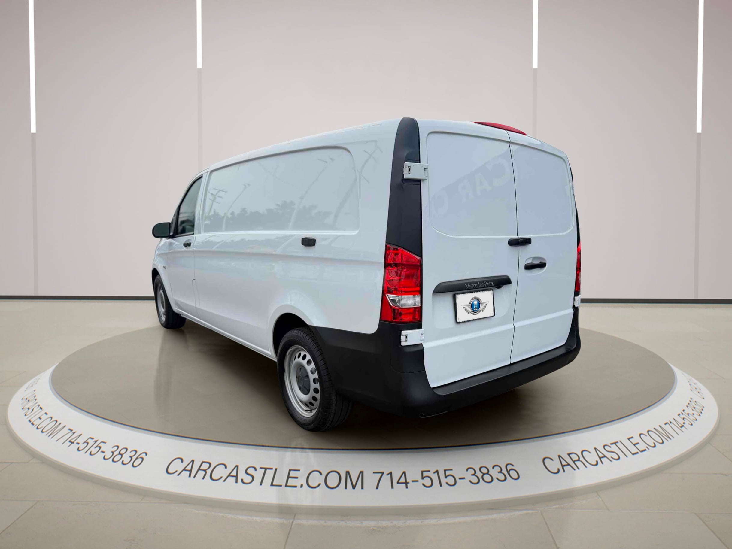 Mercedes-Benz Metris photo 3