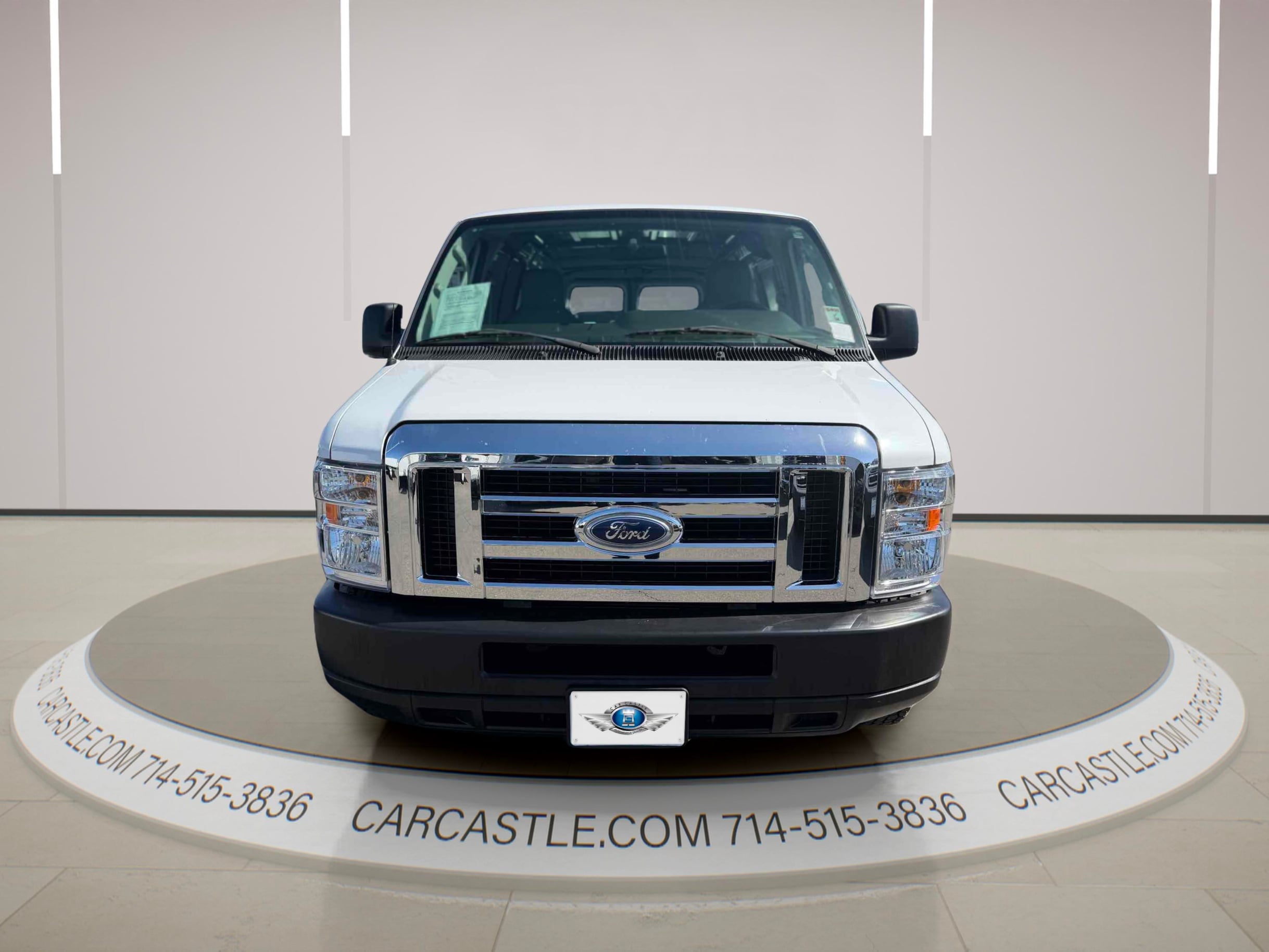Ford Econoline photo 8