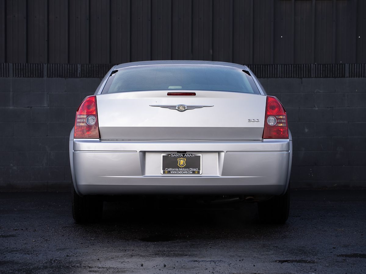 Sold 2009 Chrysler 300 LX in Santa Ana