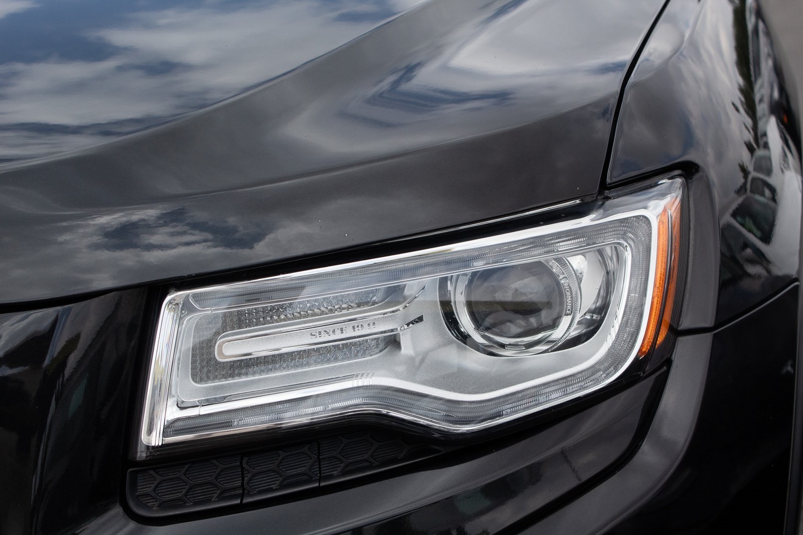 Sold 2015 Jeep Grand Cherokee Limited in Santa Ana
