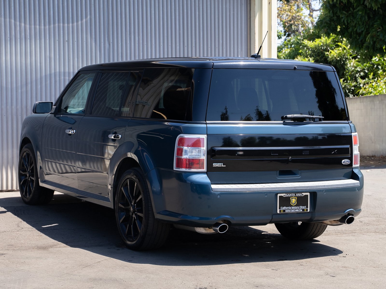 Flexline Gloss Black Windshield Outer Pillar Trim Molding For 2010 Ford Flex - Driver & Passenger Side DW1725