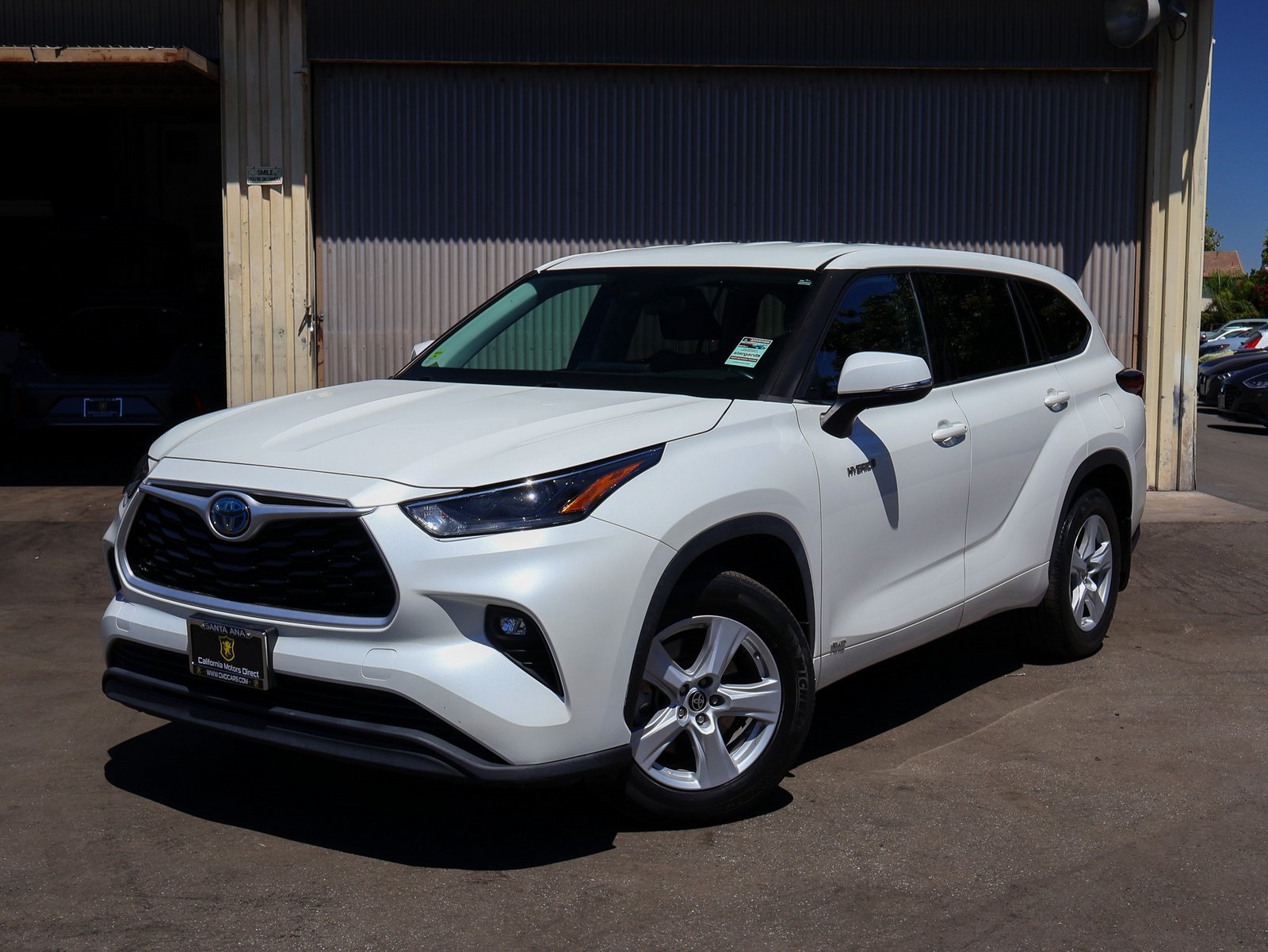 Sold 2021 Toyota Highlander LE in Santa Ana