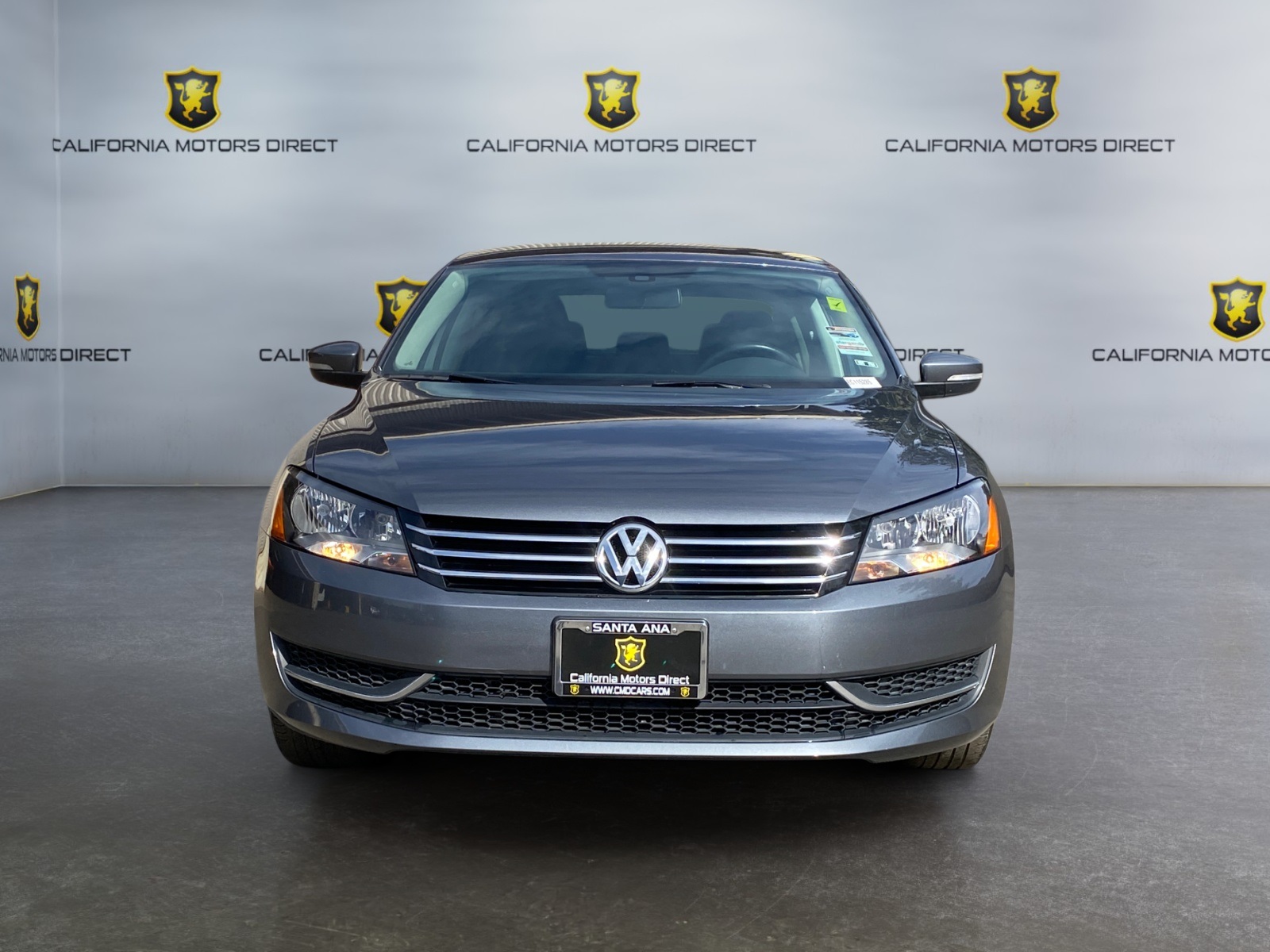 2014 Volkswagen Passat Wolfsbug Edition photo 2