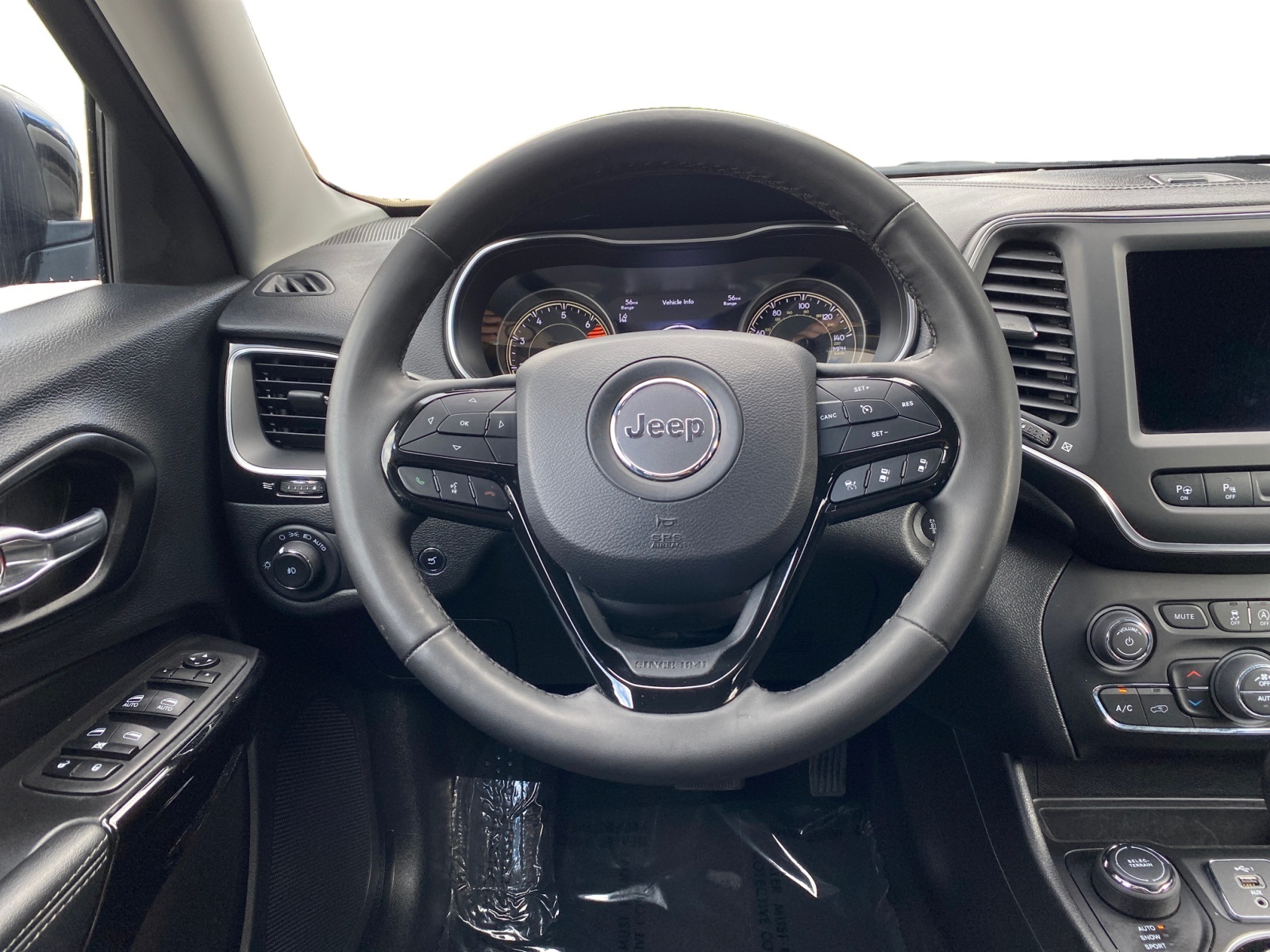 2023 Jeep Cherokee Altitude photo 11