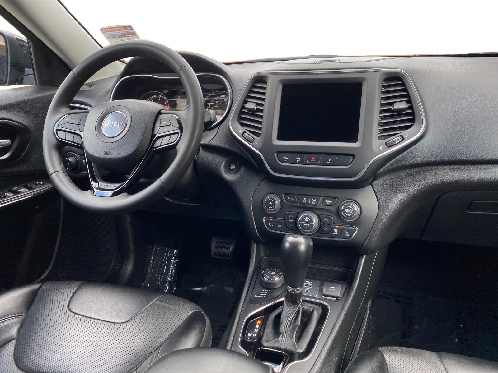 2023 Jeep Cherokee Altitude photo 14