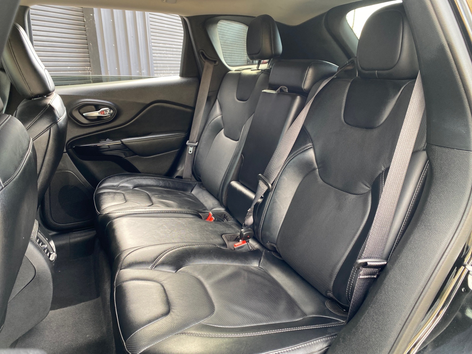 2023 Jeep Cherokee Altitude photo 18