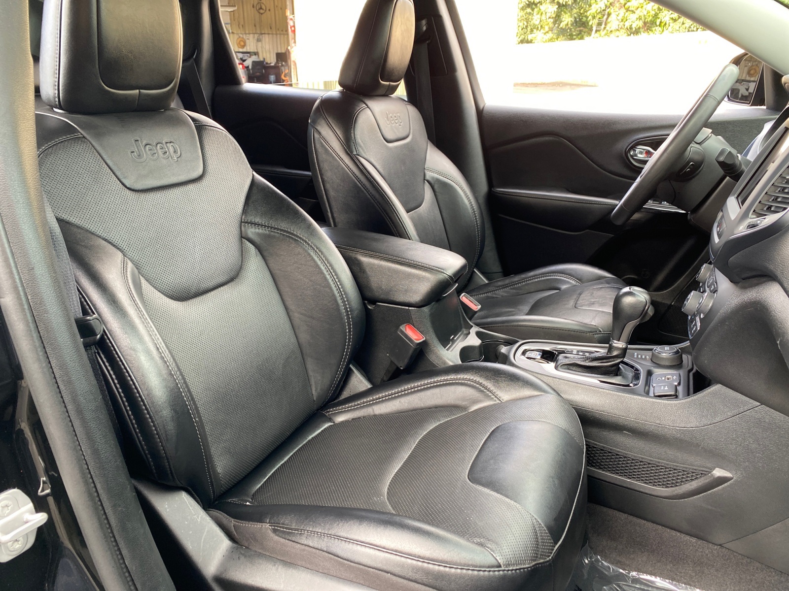 2023 Jeep Cherokee Altitude photo 20