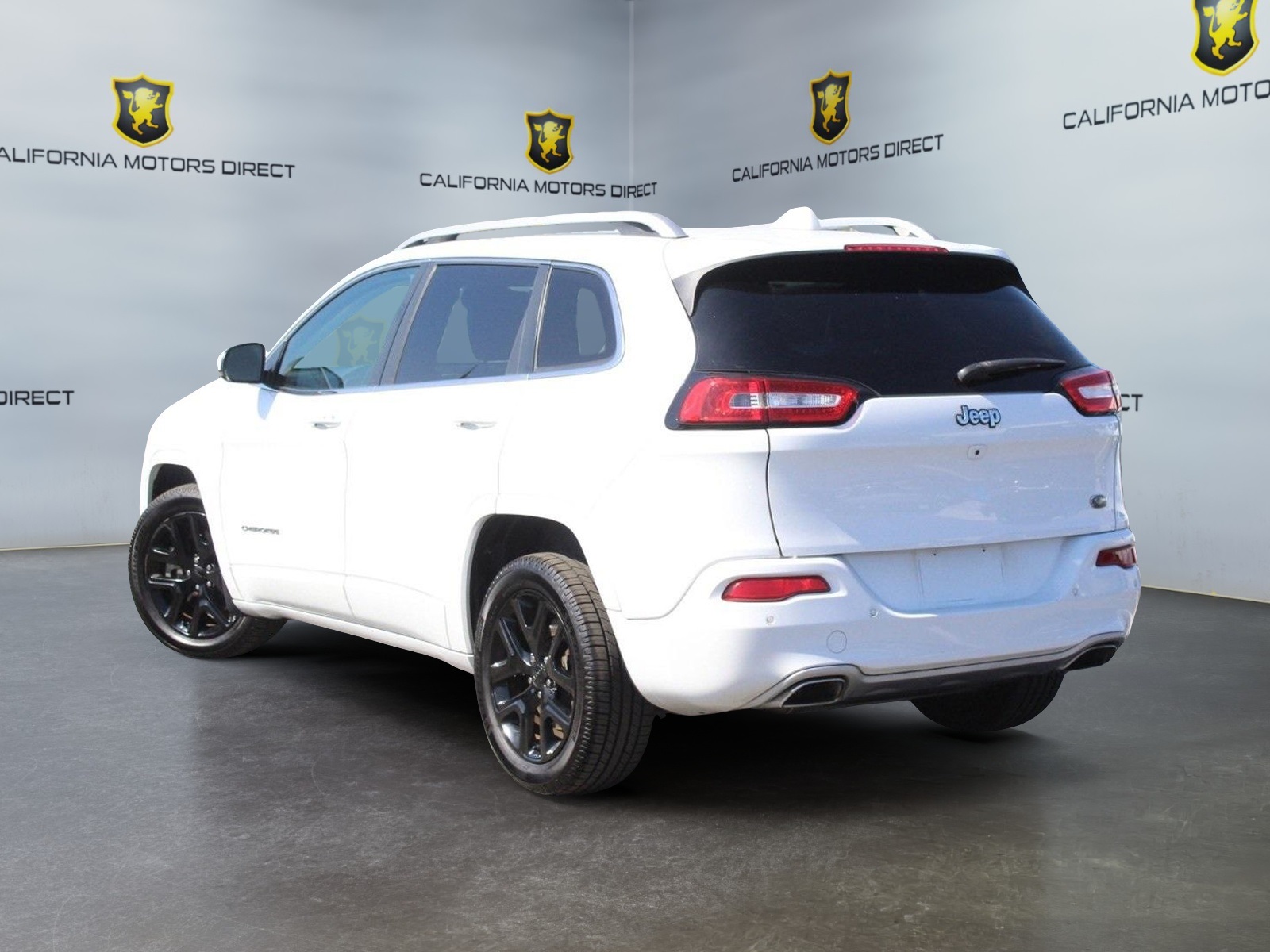 Sold 2017 Jeep Cherokee Overland in Santa Ana