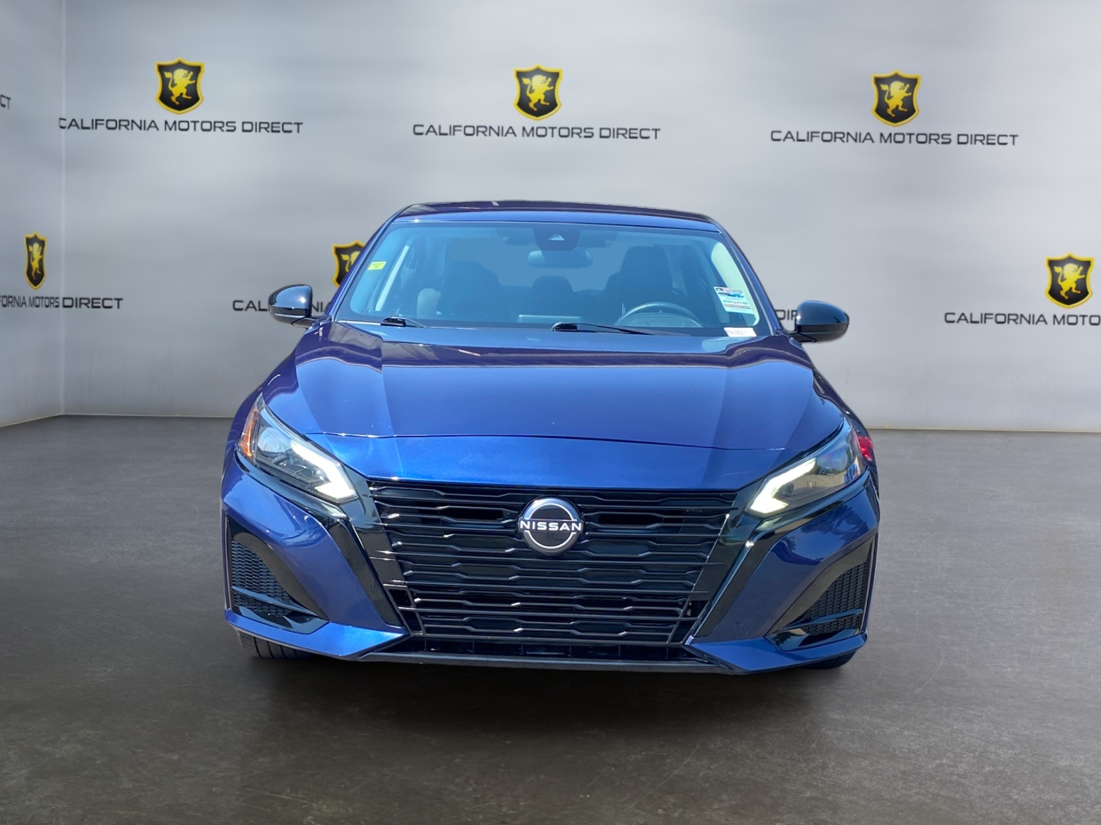 2023 Nissan Altima 2.5 SR photo 2