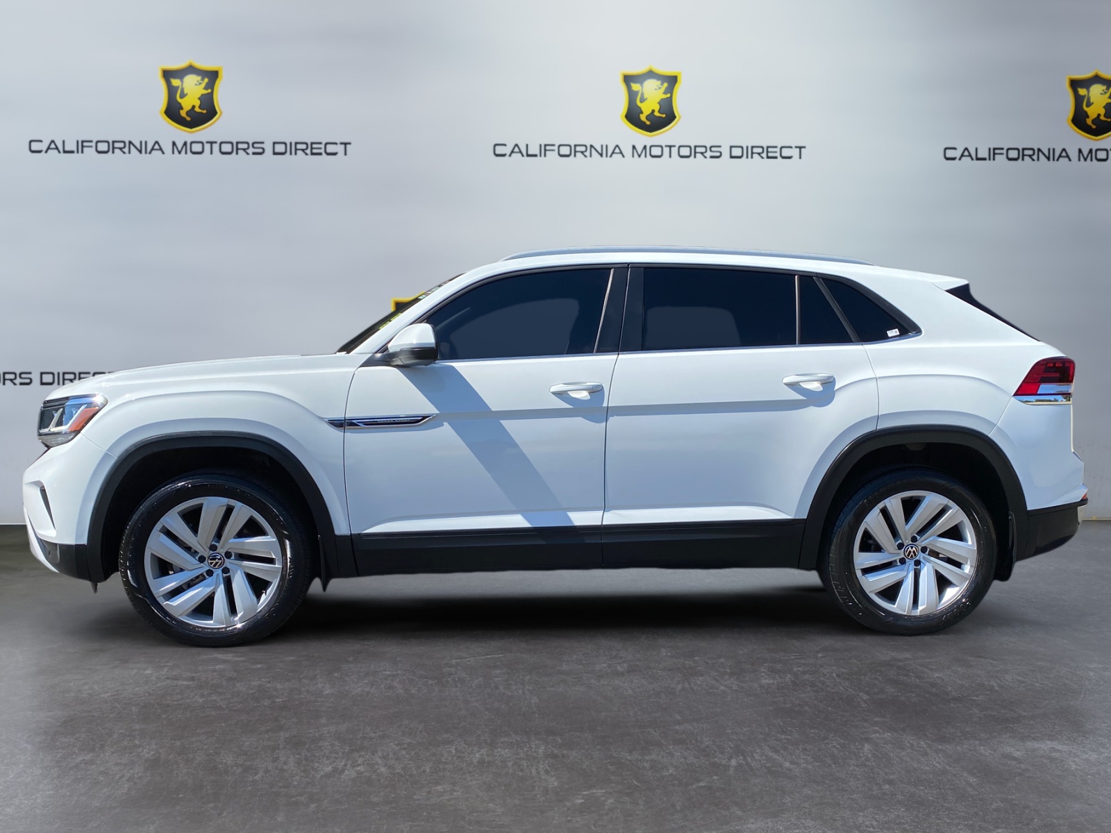 Sold 2022 Volkswagen Atlas Cross Sport 2.0T SE w/Technology in