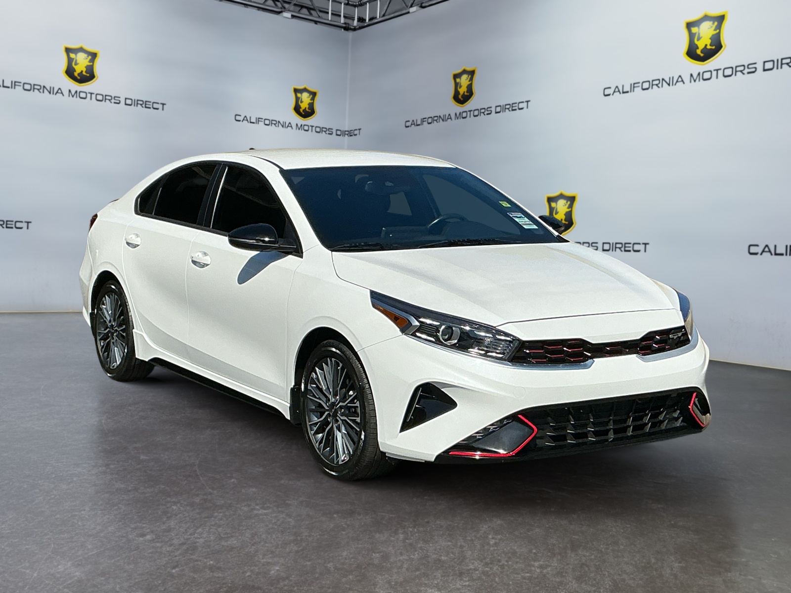 2023 Kia Forte GT-Line photo 4