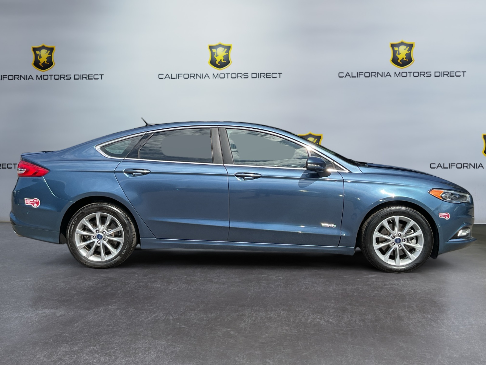2018 Ford Fusion Energi Titanium photo 5