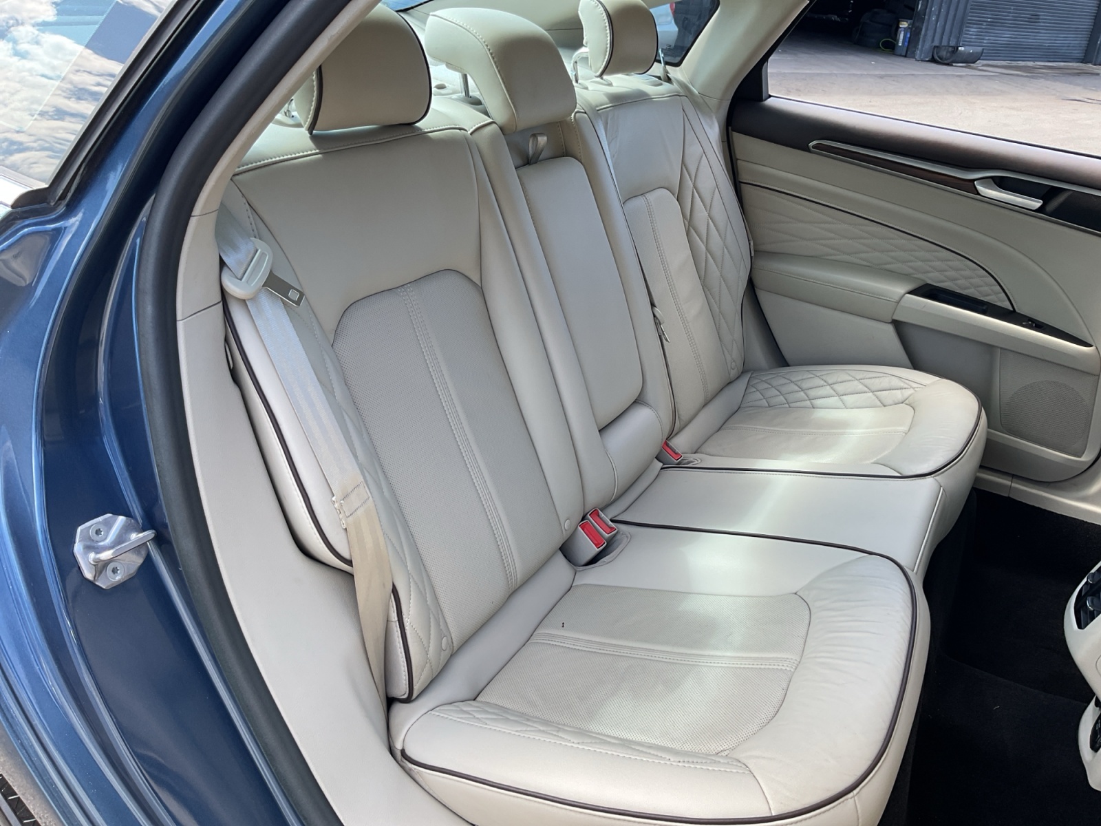 2018 Ford Fusion Energi Titanium photo 22