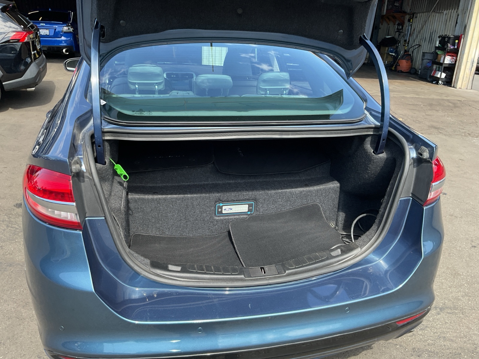 2018 Ford Fusion Energi Titanium photo 25