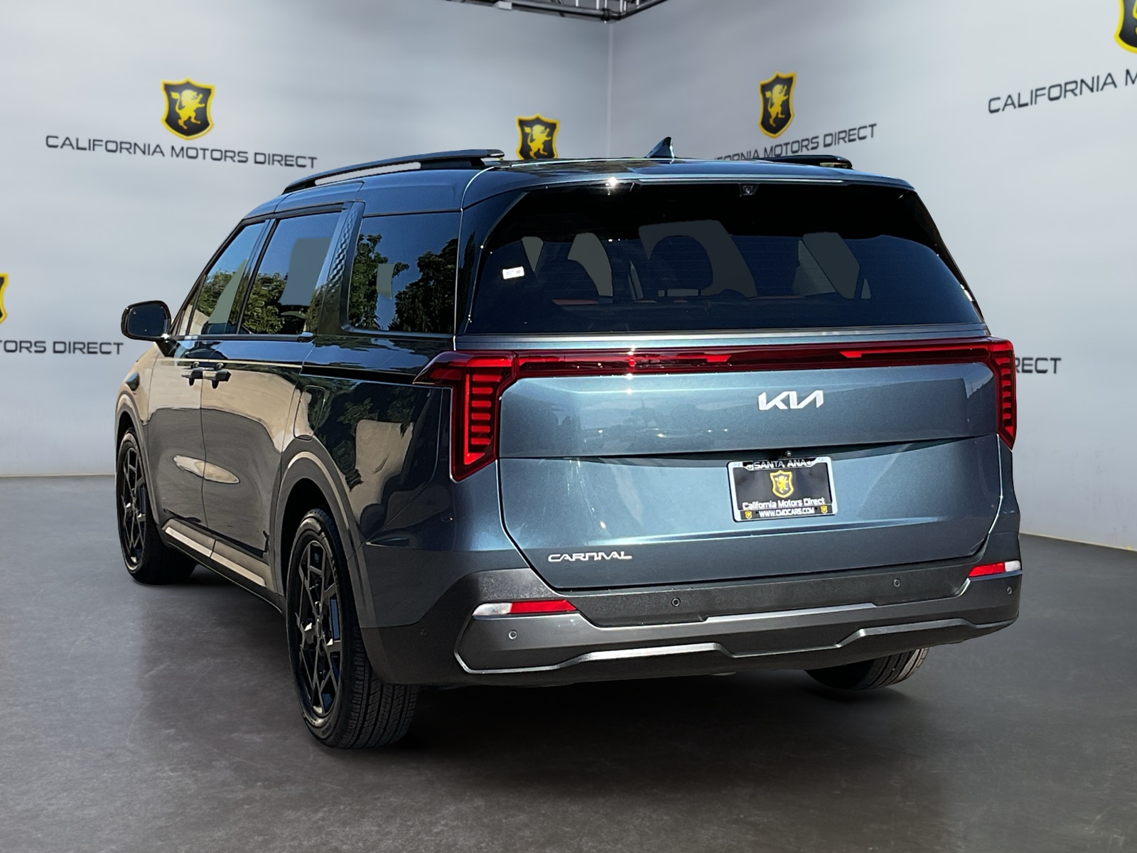 2025 Kia Carnival SX photo 7