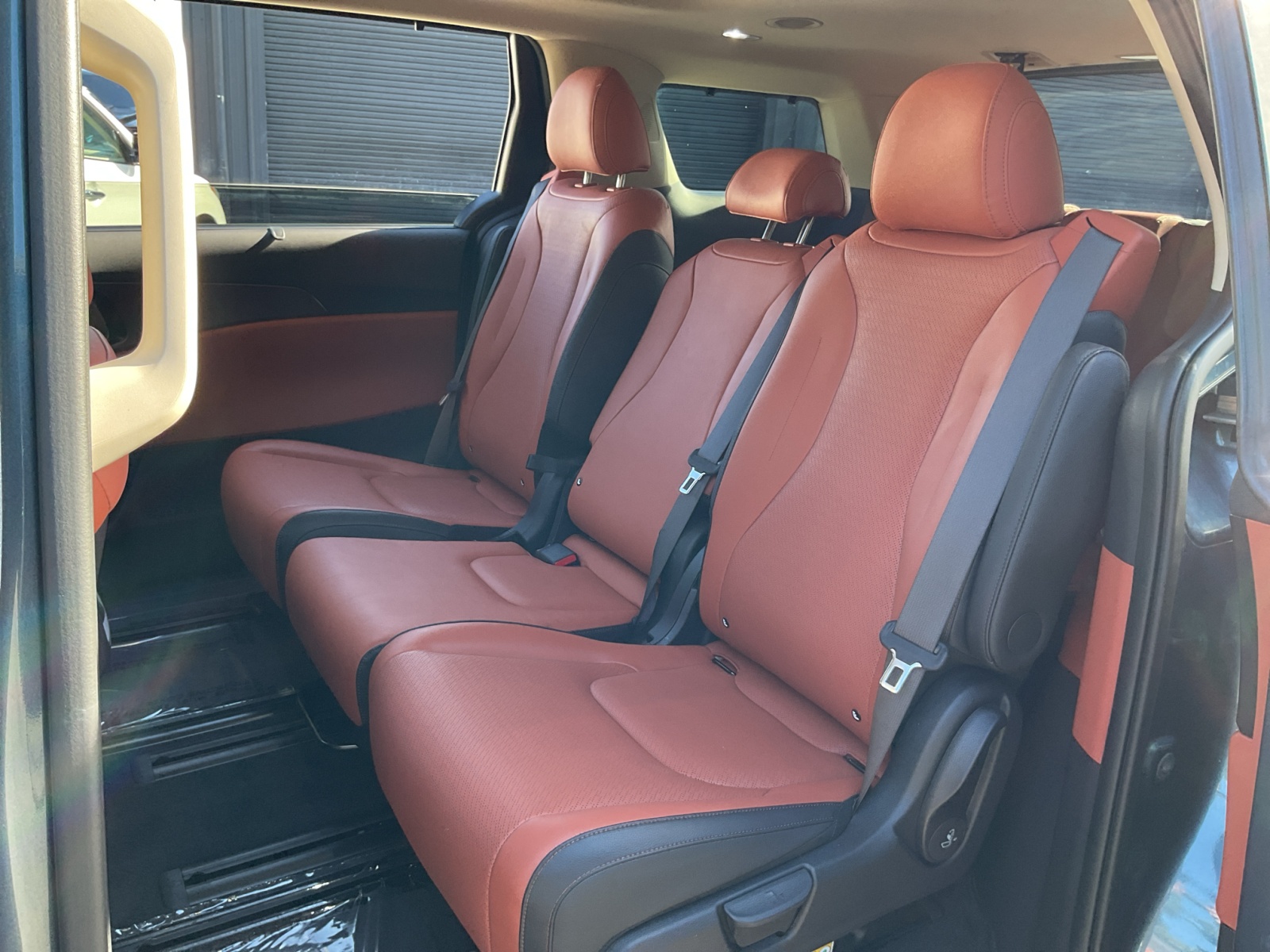 2025 Kia Carnival SX photo 20