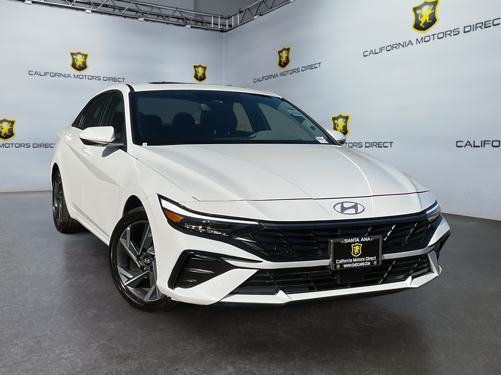 2025 Hyundai Elantra SEL Convenience photo 3