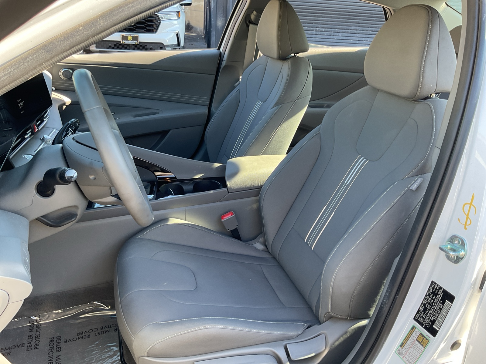 2025 Hyundai Elantra SEL Convenience photo 19