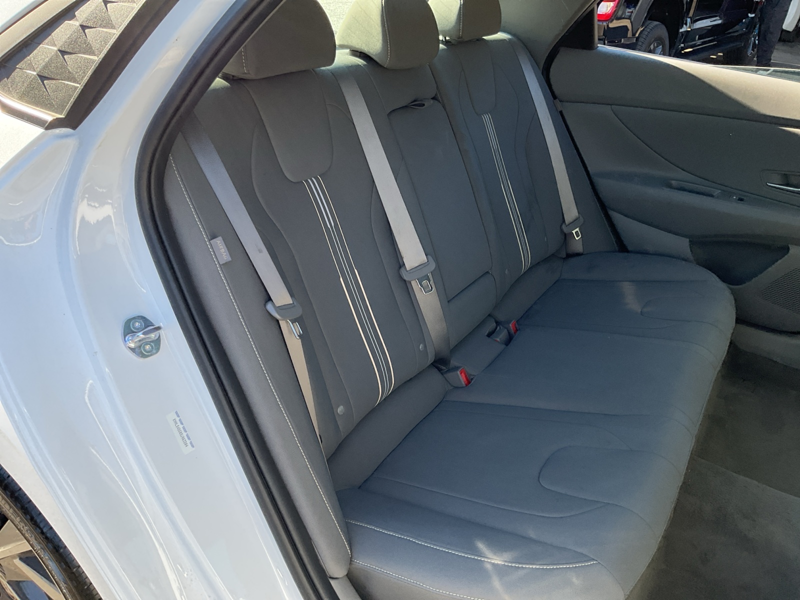 2025 Hyundai Elantra SEL Convenience photo 21