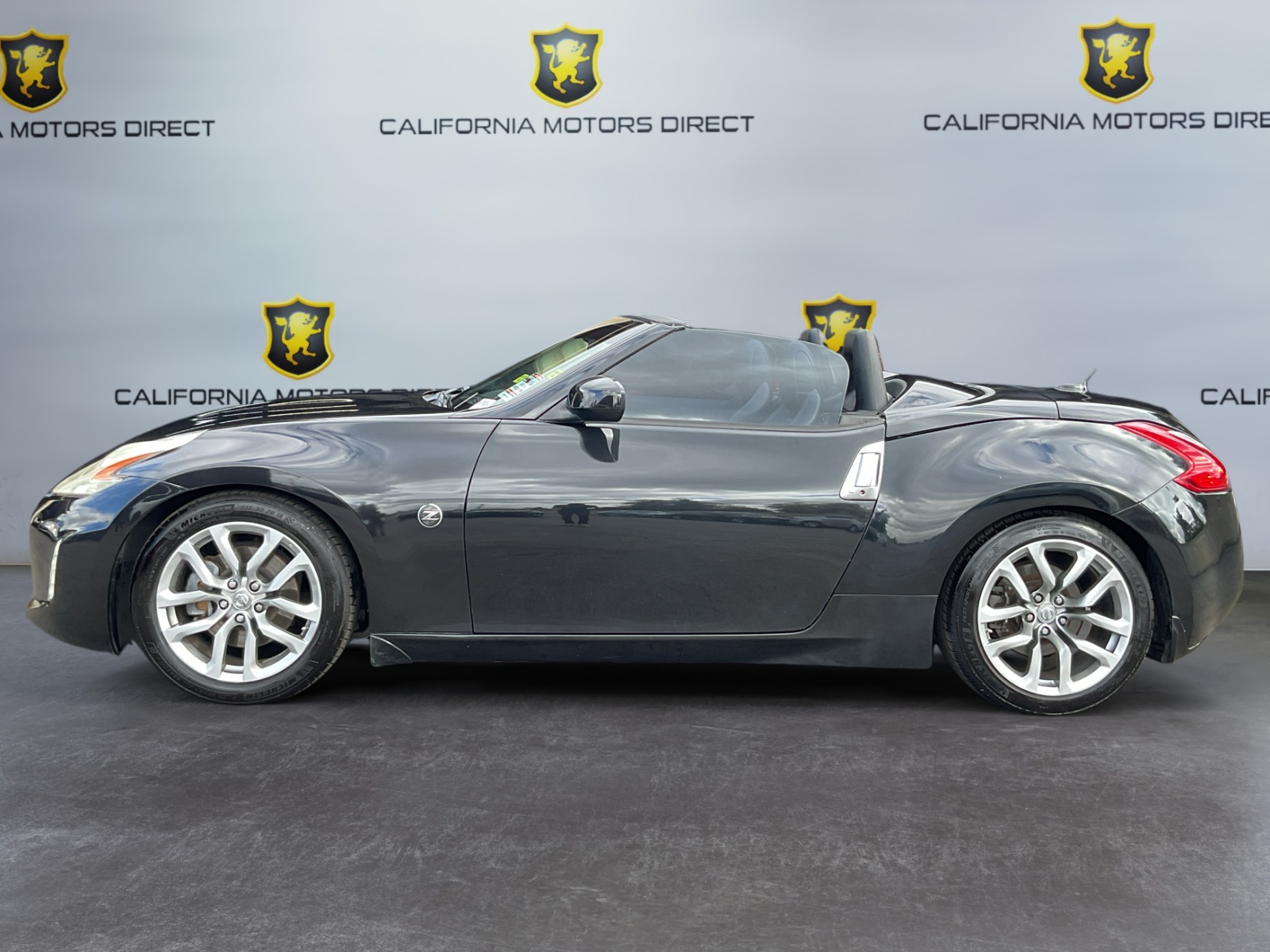 2013 Nissan 370Z Touring photo 5