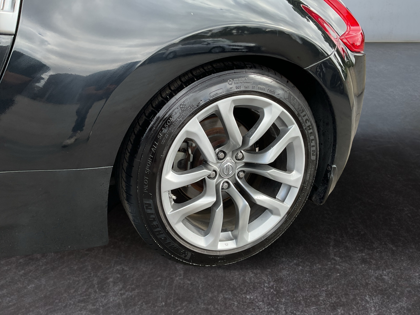 2013 Nissan 370Z Touring photo 7