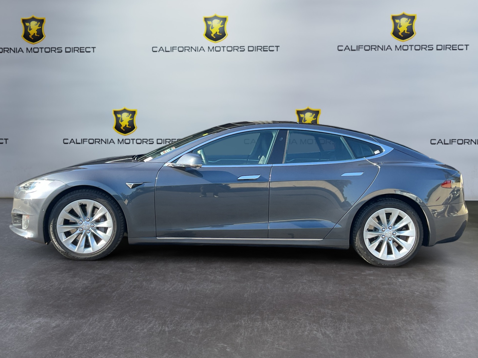 2016 Tesla Model S 70 photo 9