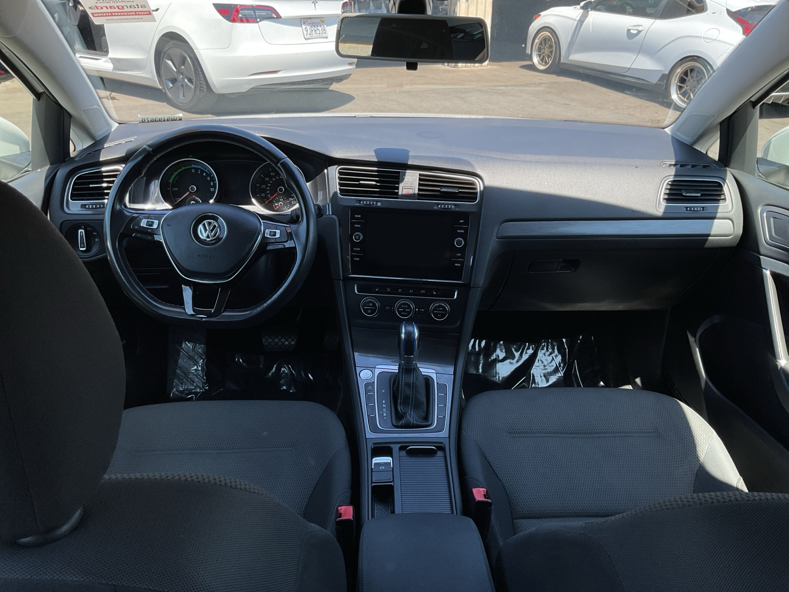 2019 Volkswagen e-Golf SE photo 19