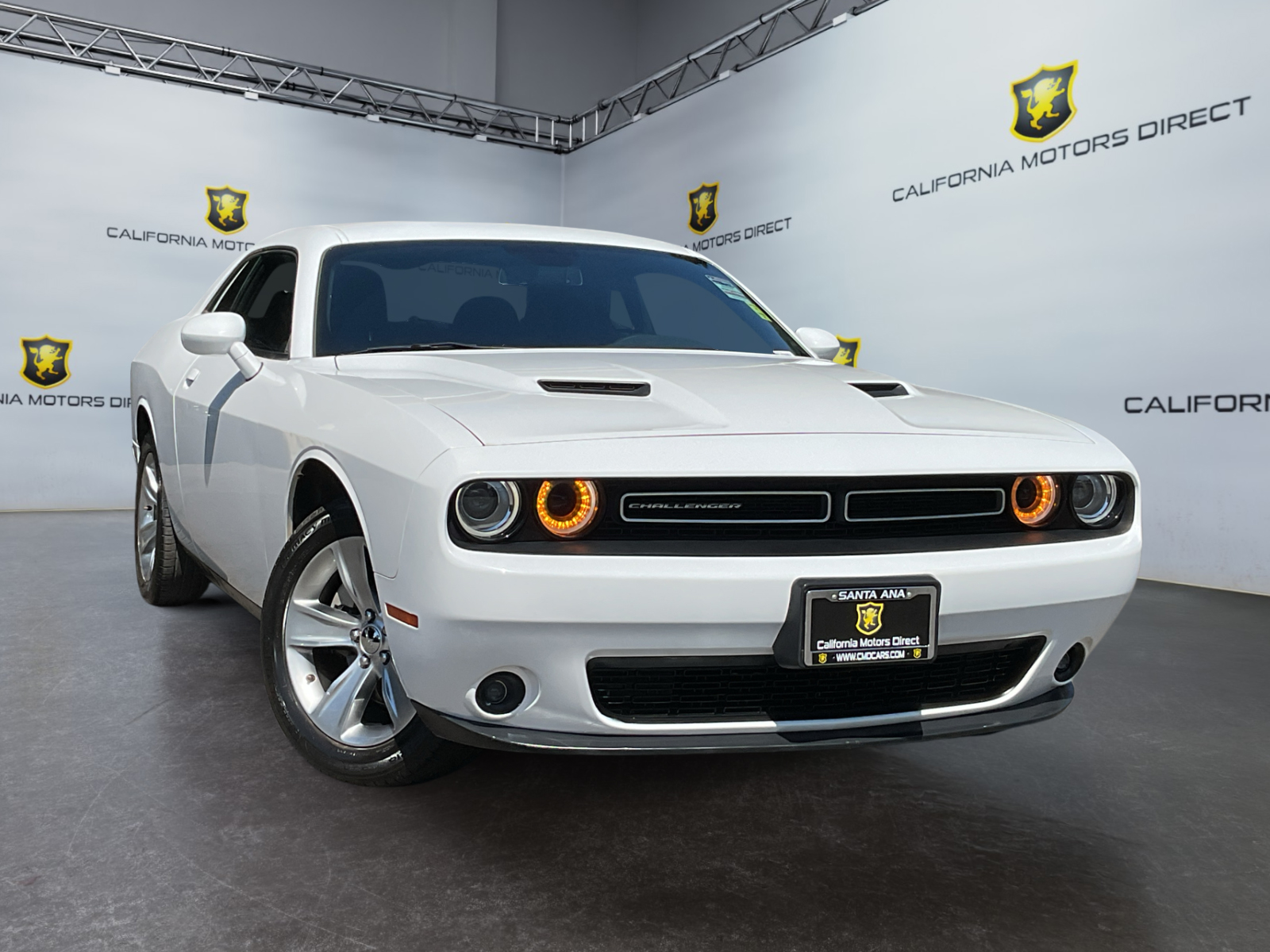 2021 Dodge Challenger photo 3