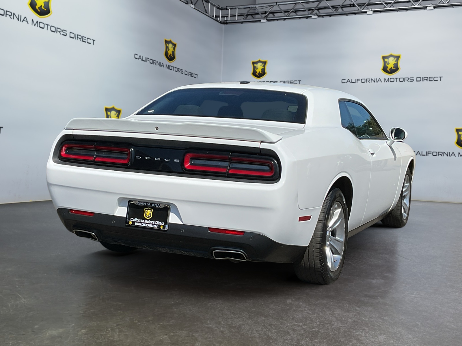2021 Dodge Challenger photo 5