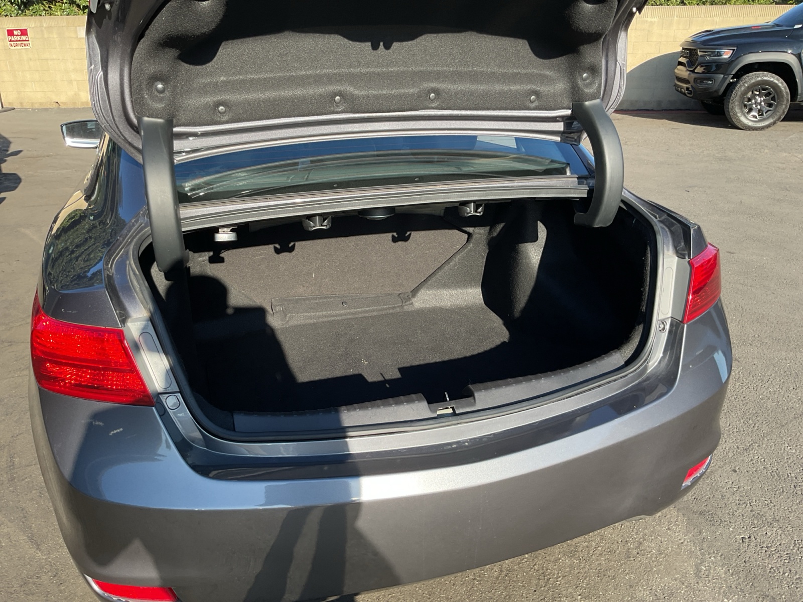 2015 Acura ILX 2.0L photo 26