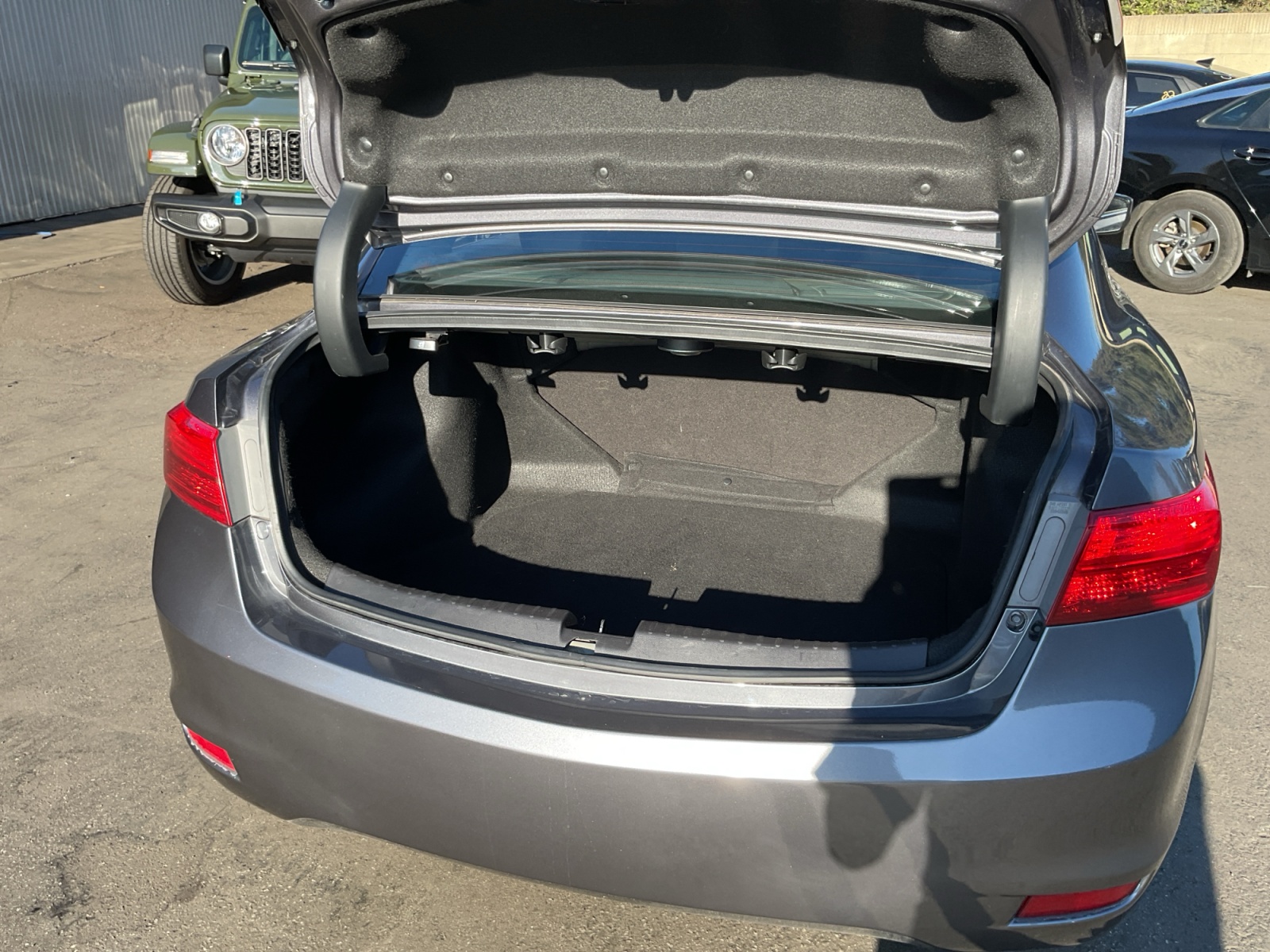 2015 Acura ILX 2.0L photo 27