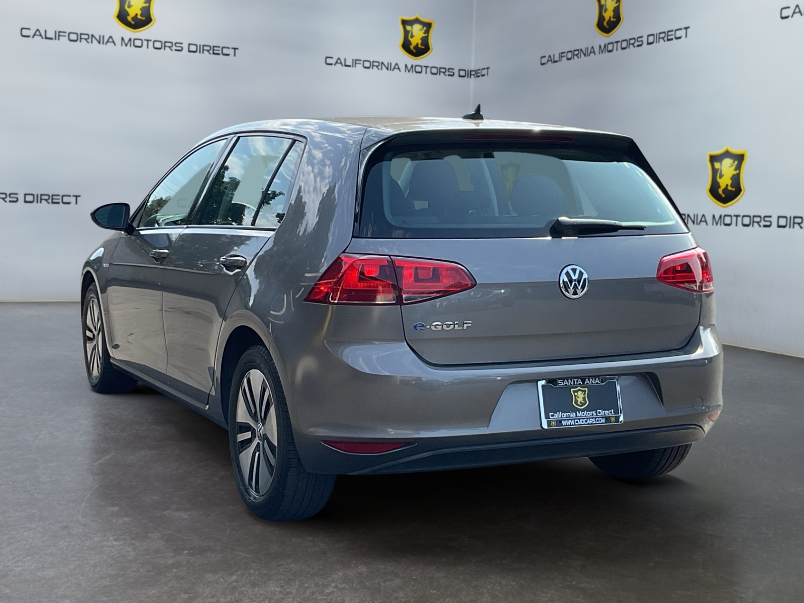 2016 Volkswagen e-Golf SE photo 6