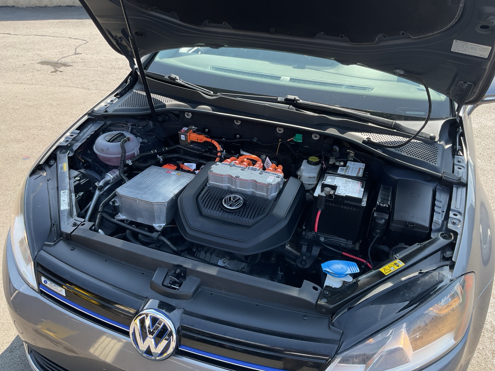 2016 Volkswagen e-Golf SE photo 22