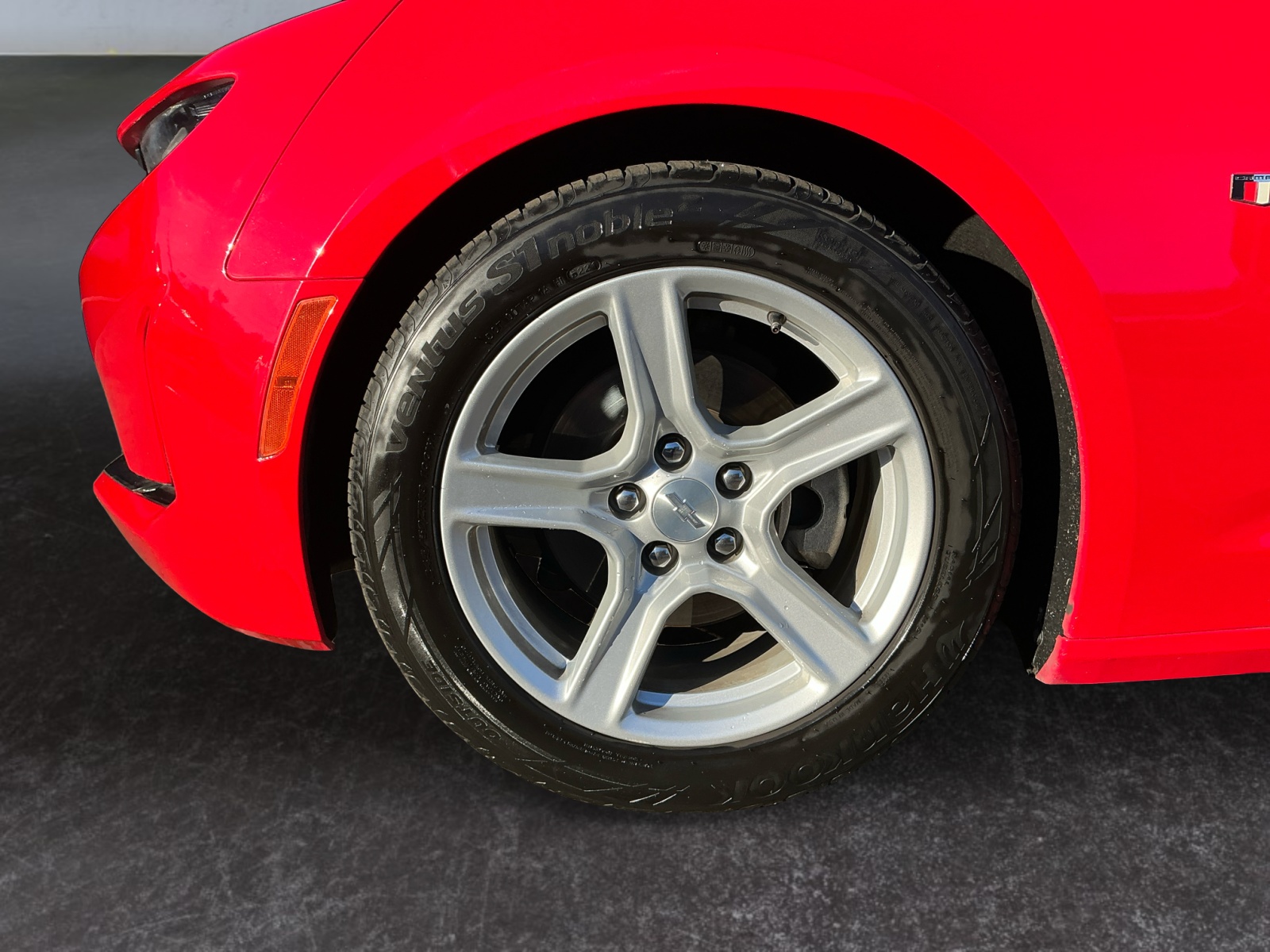 2020 Chevrolet Camaro 1LT photo 11