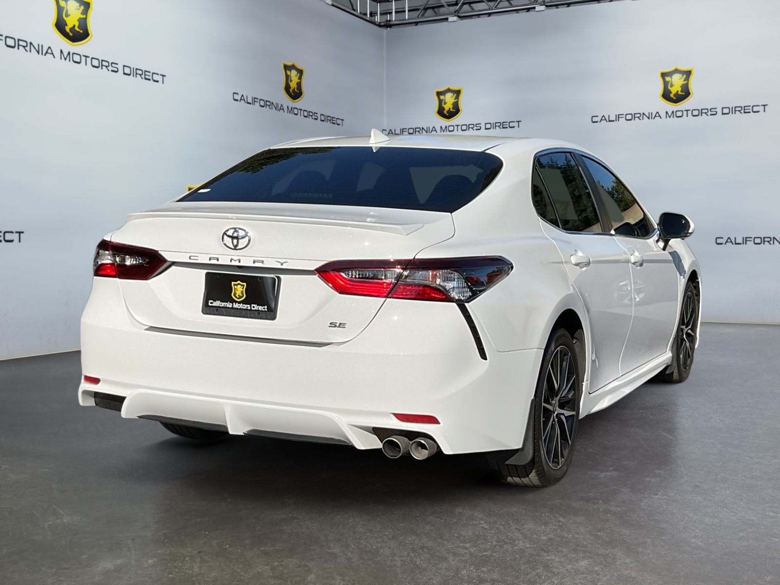 2024 Toyota Camry SE photo 5