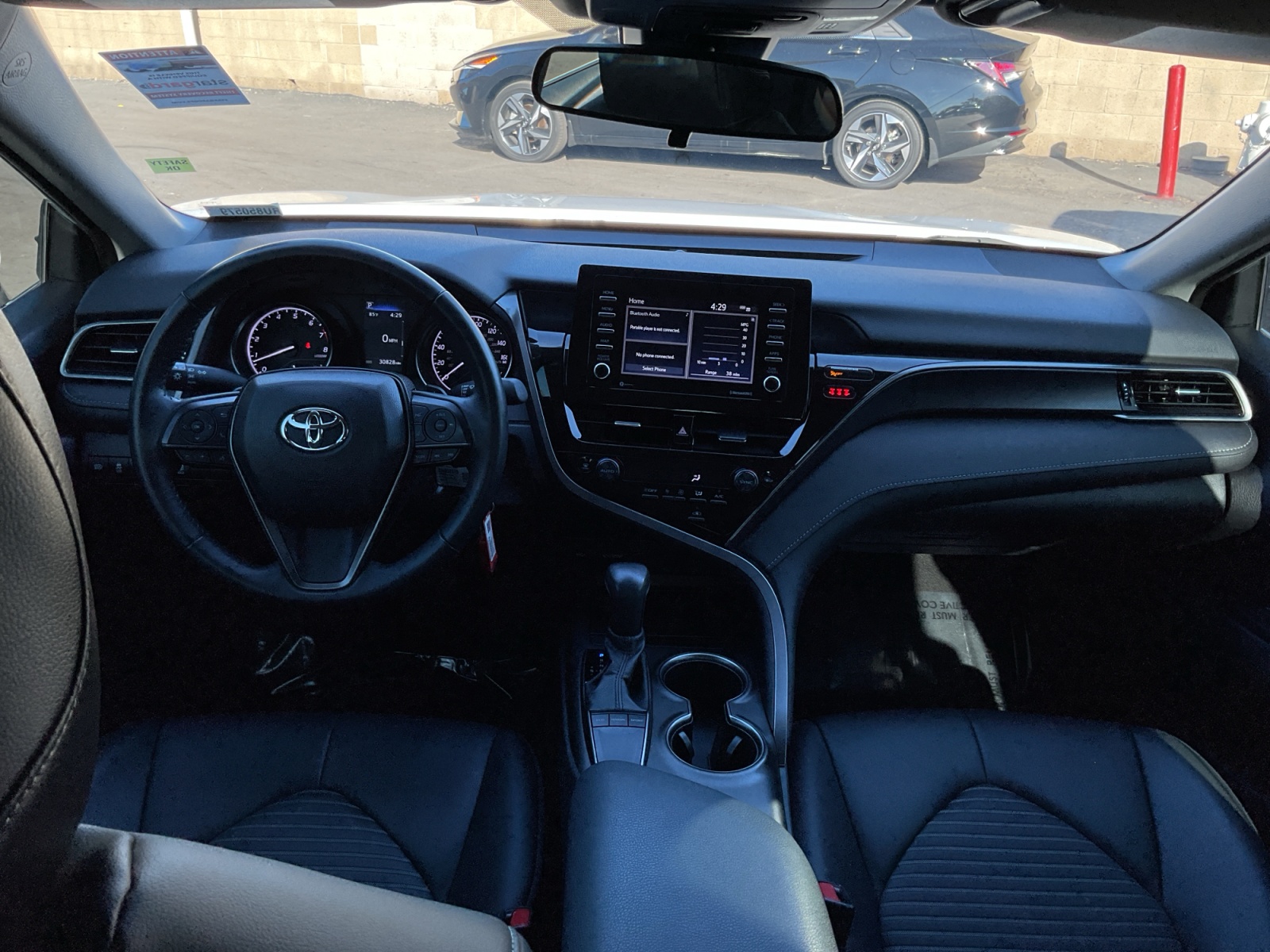 2024 Toyota Camry SE photo 18